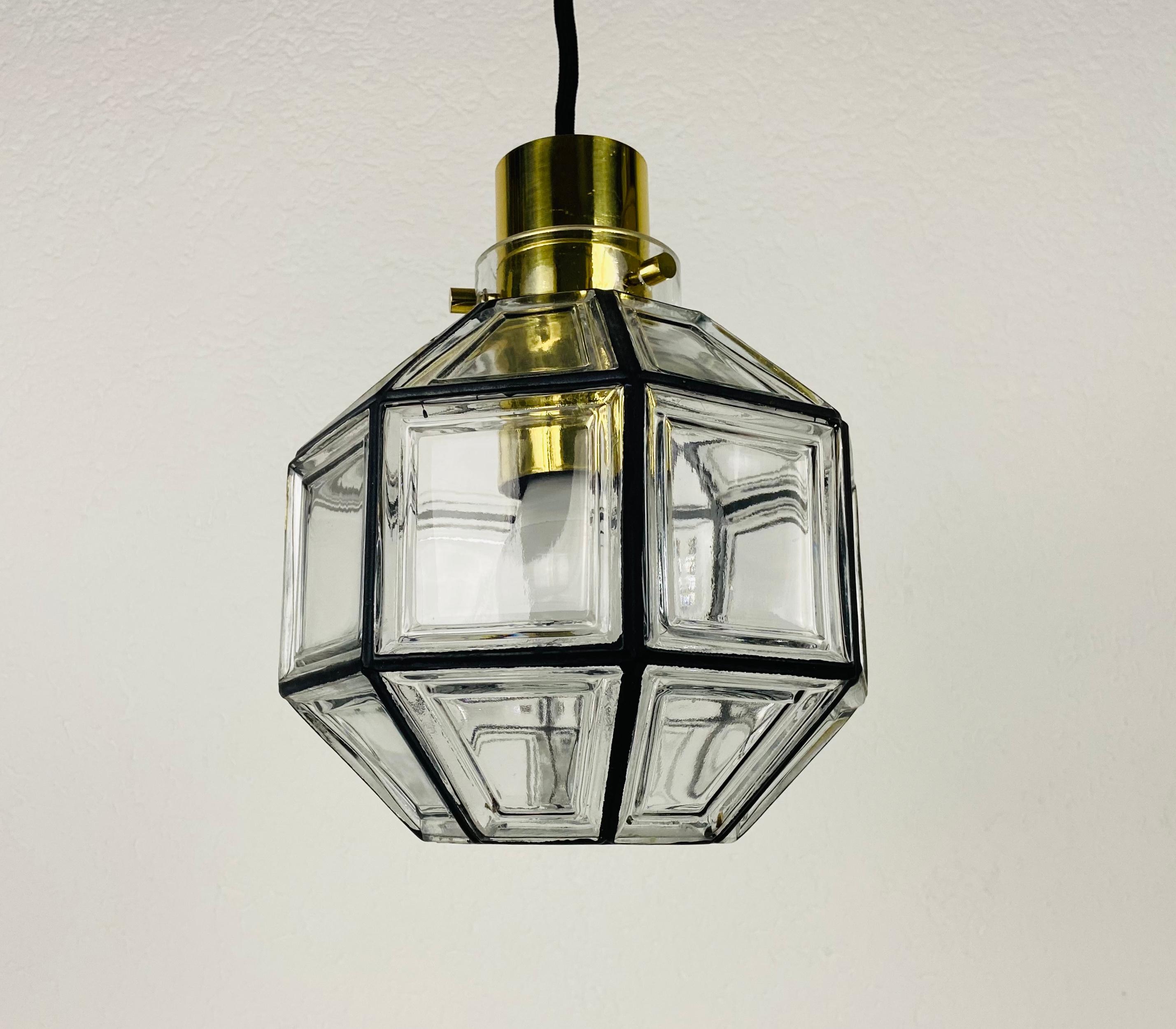 A Mid-Century Modern flush mount by Glashütte Limburg made in the 1960s in Germany. It is fascinating with its beautiful shape and bubble glass. The fixture has a very nice Minimalist design.

The light requires one E27 (US E26) light bulb. Works