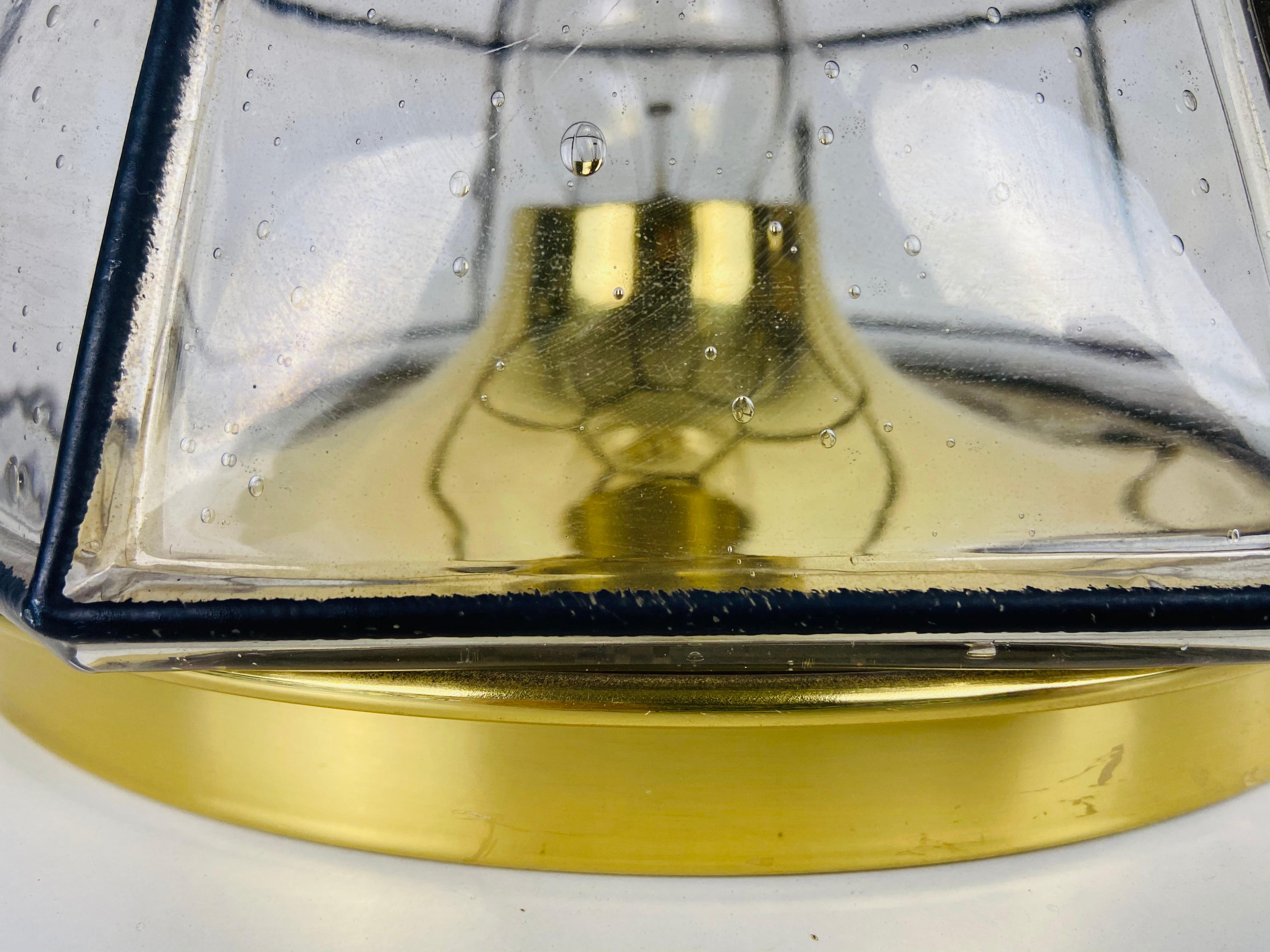 Monture encastrée en fer et verre bullé du milieu du siècle dernier par Glashtte Limburg, années 1960 en vente 1