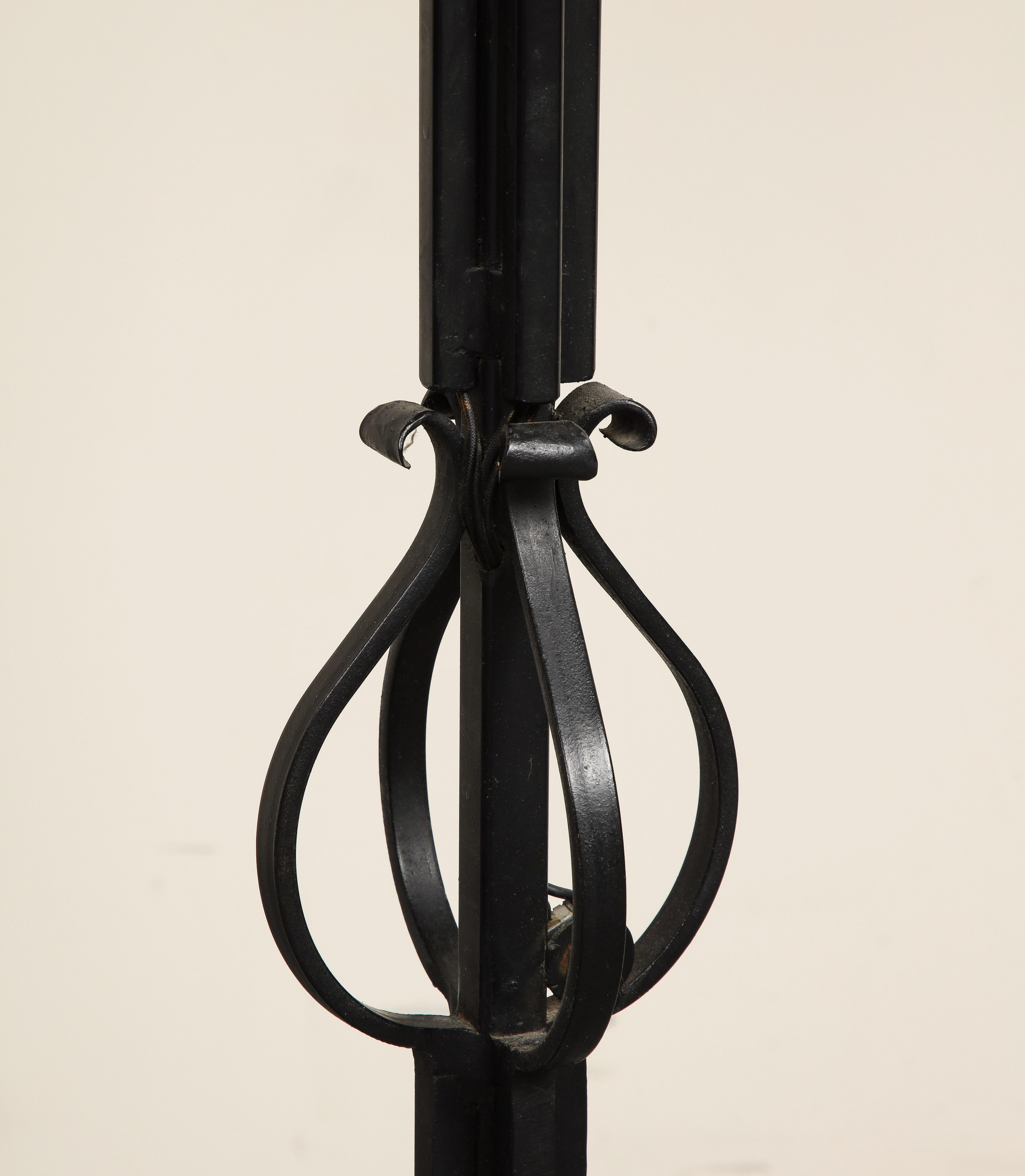 Midcentury Iron Candlestick Floor Lamp, attributed to Tommi Parzinger For Sale 7