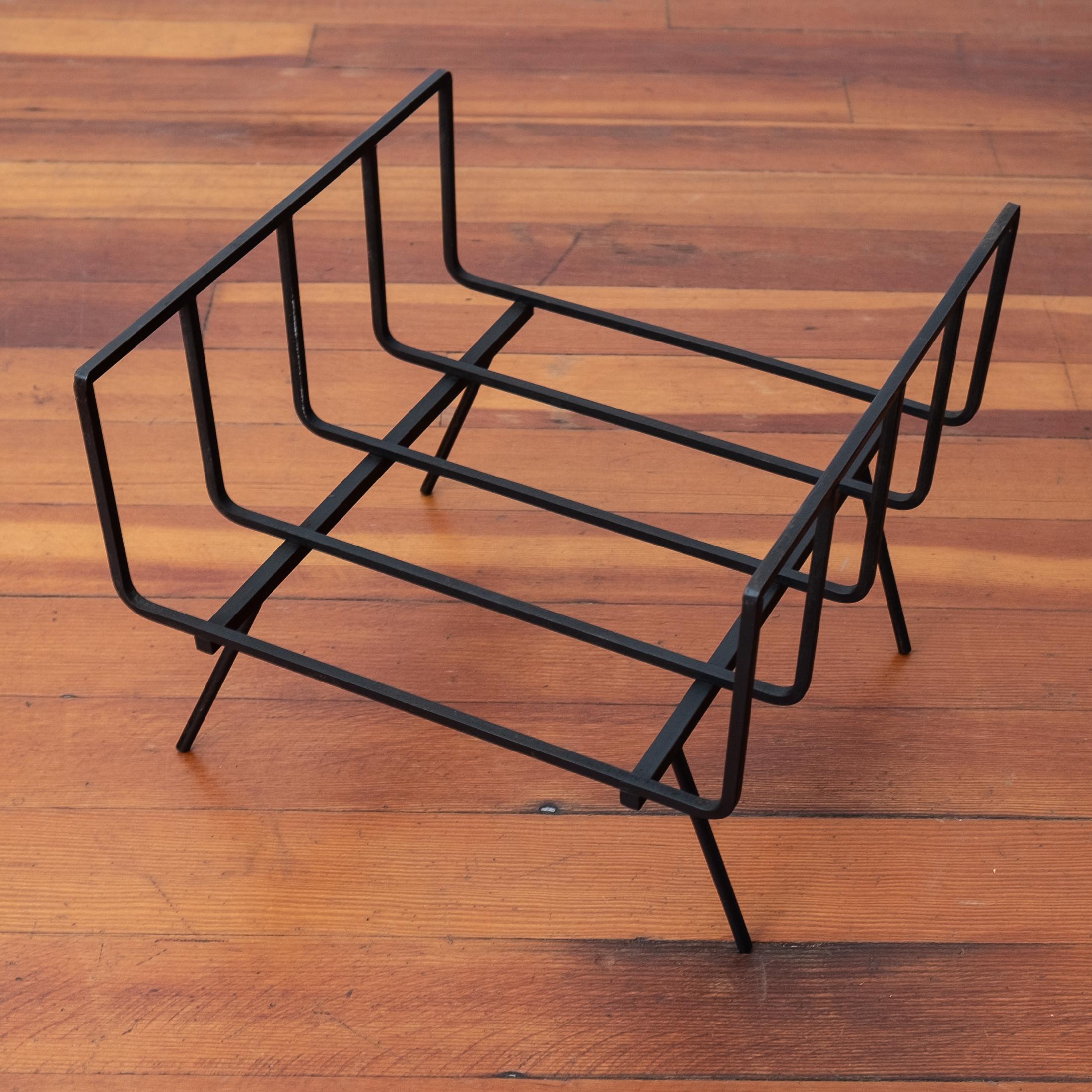 Midcentury Iron Magazine or Book Holder In Good Condition For Sale In San Diego, CA