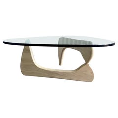 Midcentury Isamu Noguchi Low Table for Herman Miller