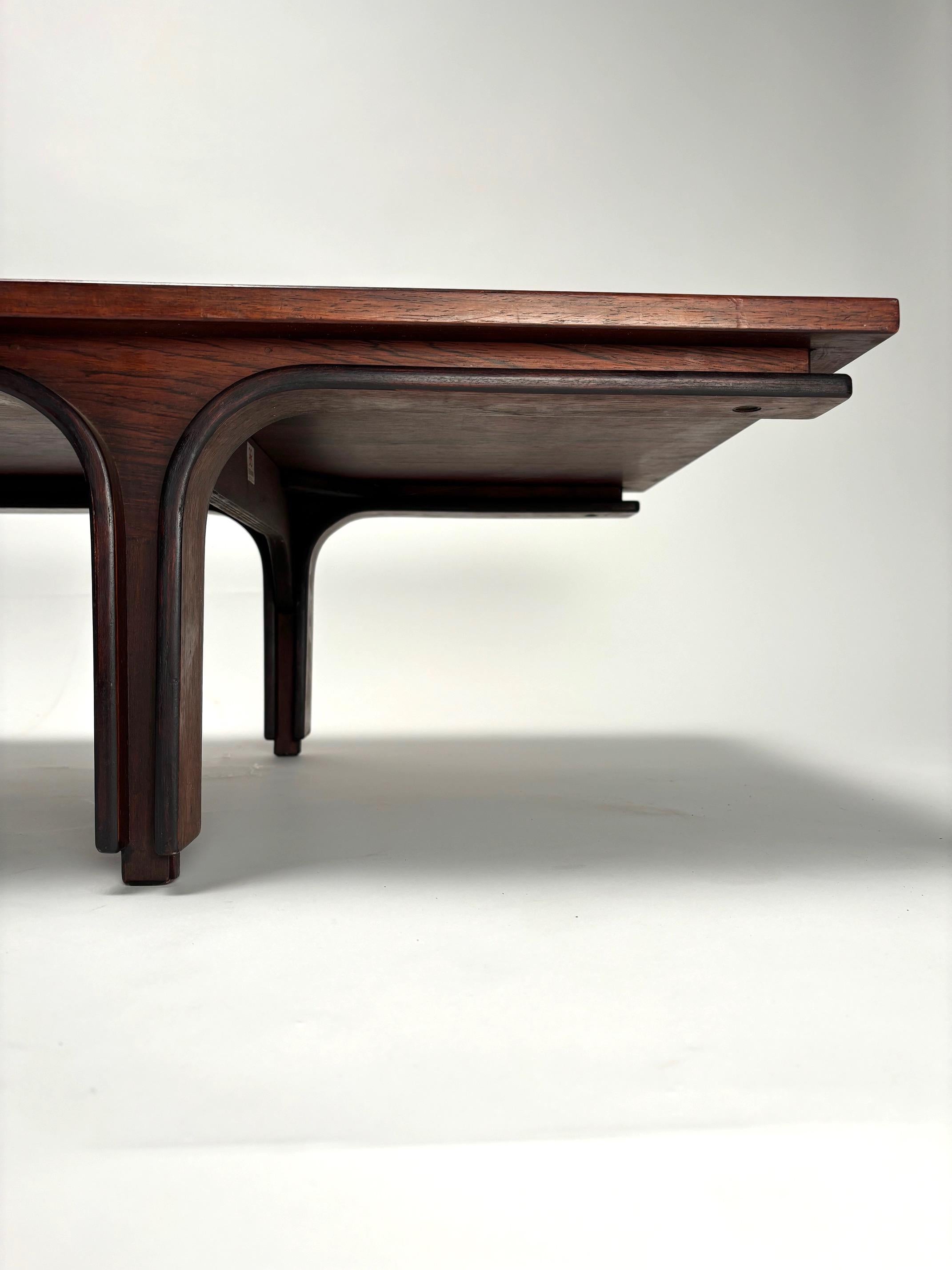 Midcentury Italian 514 Coffee Table by Gianfranco Frattini, Poggi (Big Version) In Good Condition In Argelato, BO