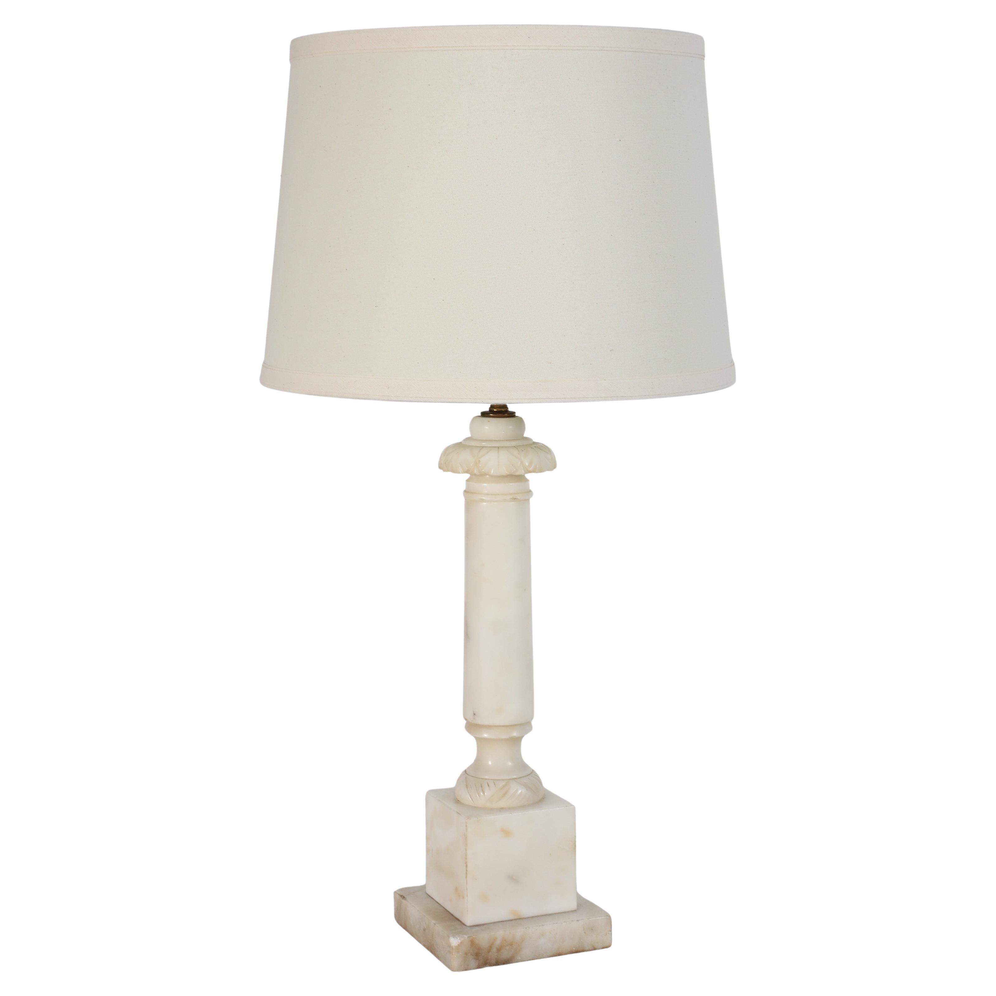 Lampe de table en albâtre italienne du milieu du siècle