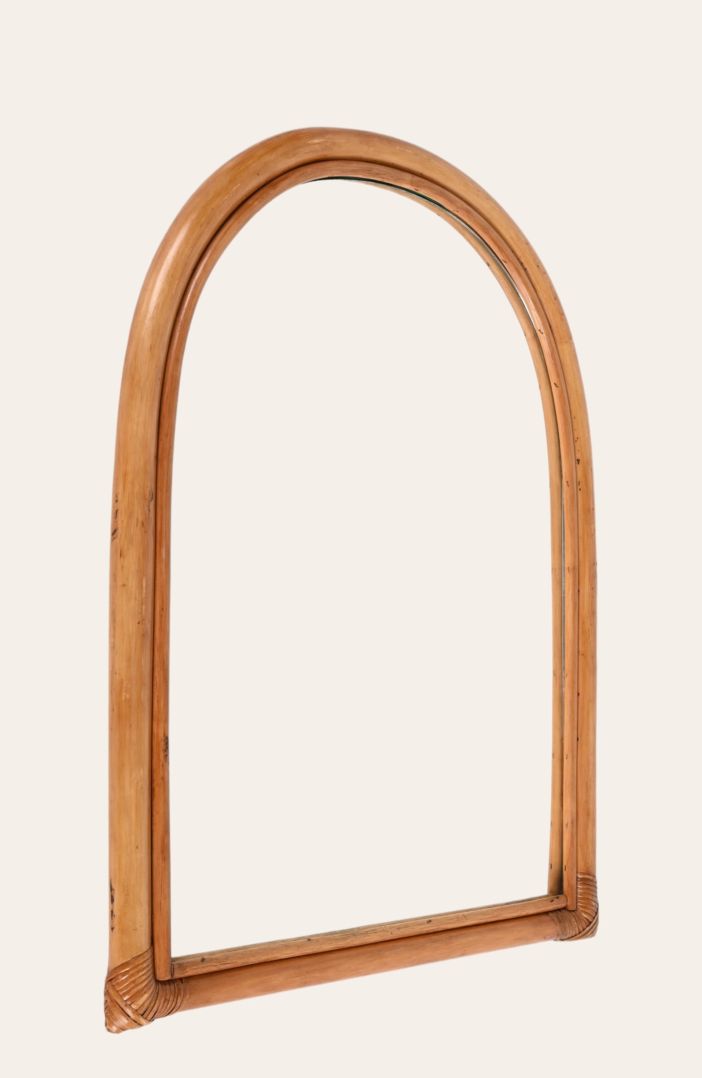 Midcentury Italian Arch-Shaped Mirror with Double Bamboo Wicker Frame, 1970s In Good Condition In Roma, IT