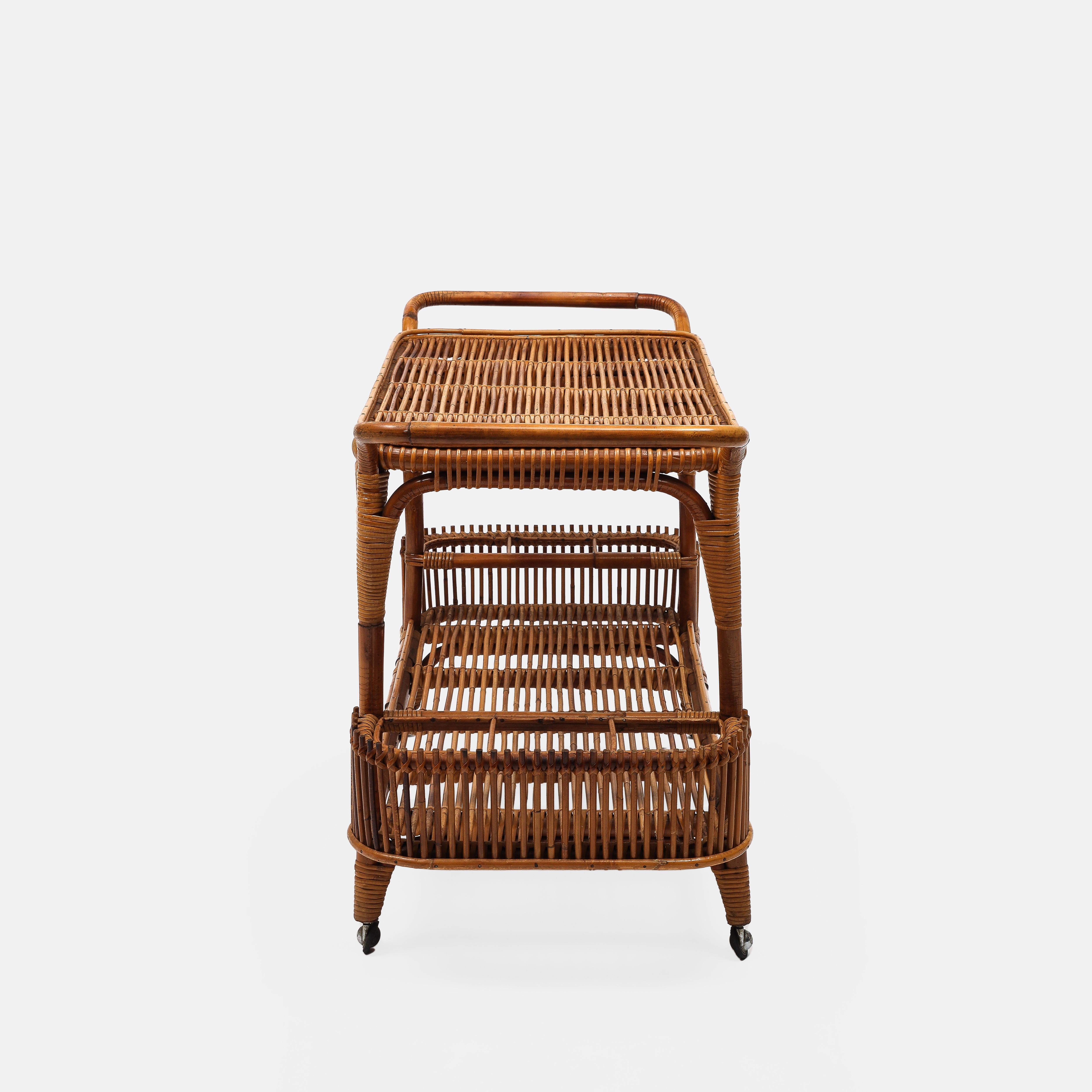 Carrito de bar italiano de bambú y ratán de mediados de siglo, años 60 mediados del siglo XX en venta