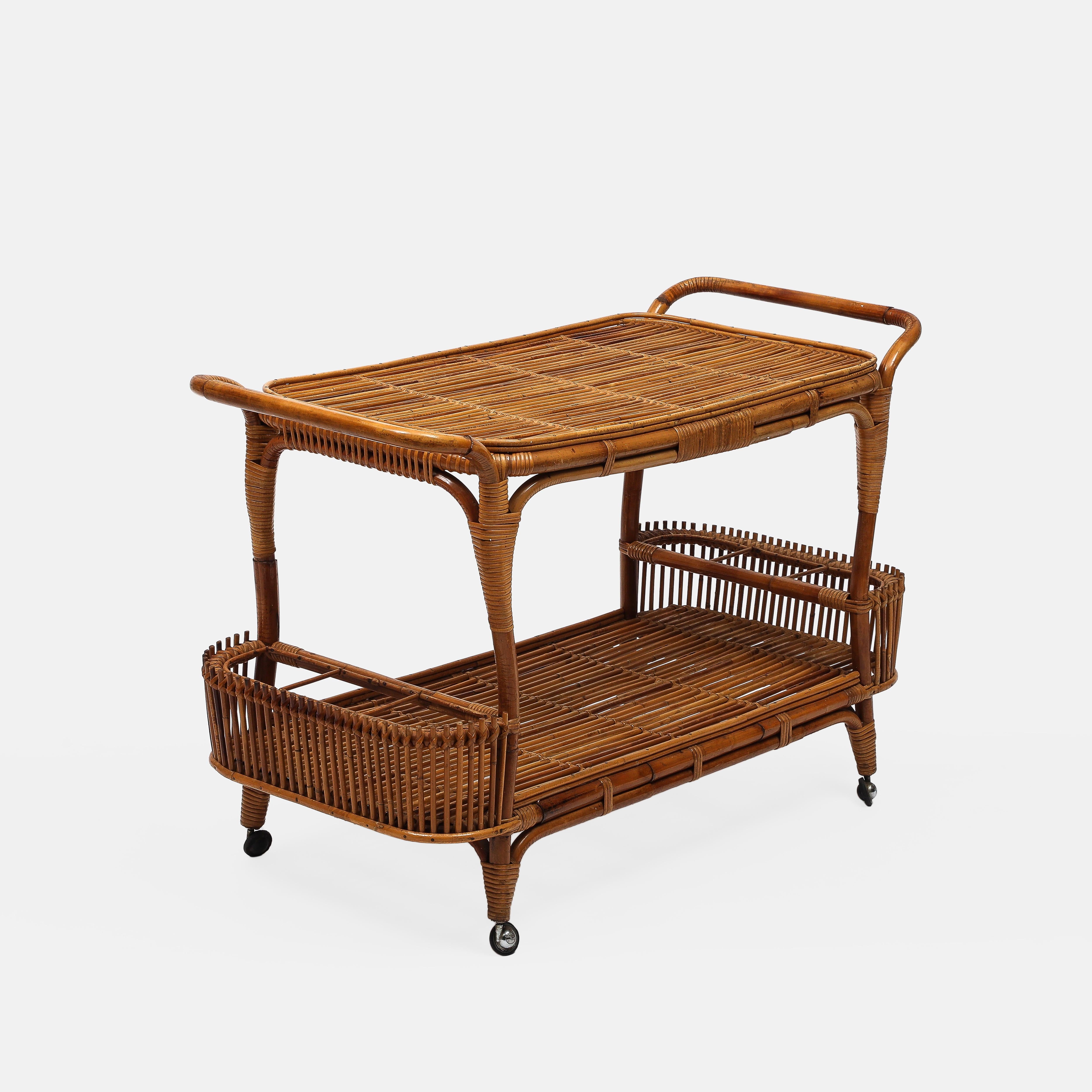 Carrito de bar italiano de bambú y ratán de mediados de siglo, años 60 Bambú en venta