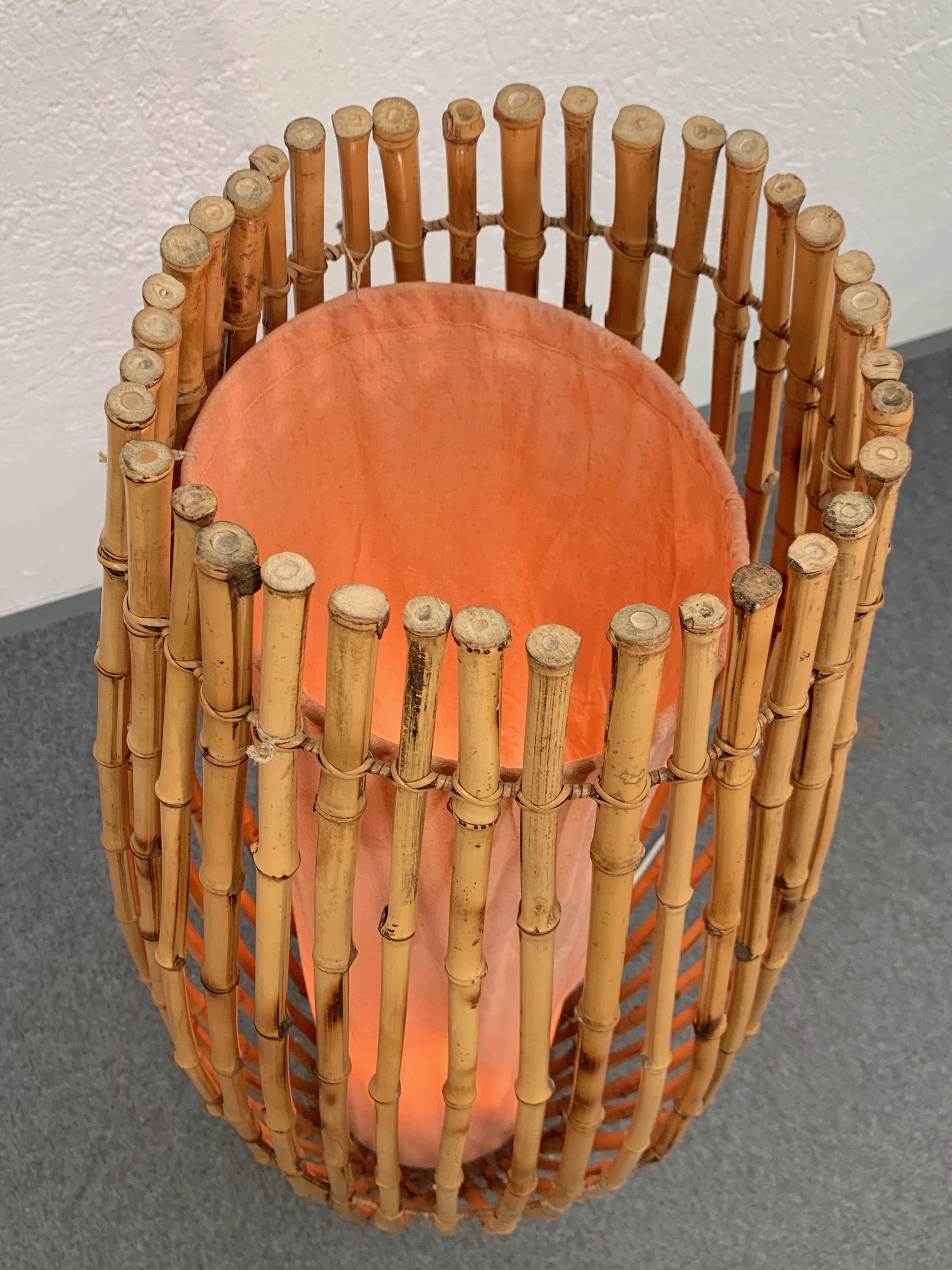 Lampadaire italien du milieu du siècle dernier en bambou et rotin attribué à Albini, années 1960 en vente 5
