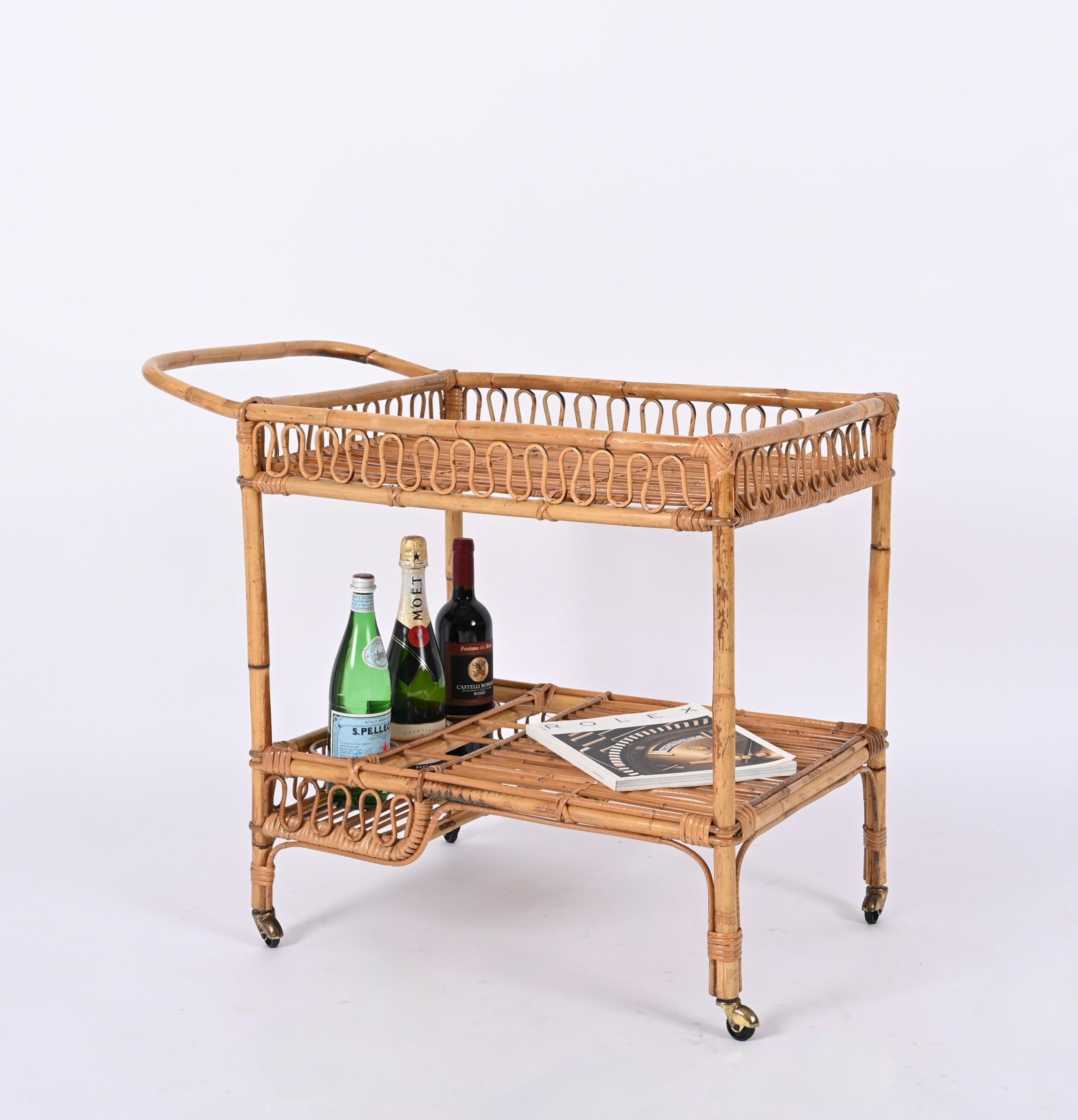 Midcentury Italian Bamboo and Rattan Rectangular Serving Bar Cart Trolley, 1960s In Good Condition In Roma, IT