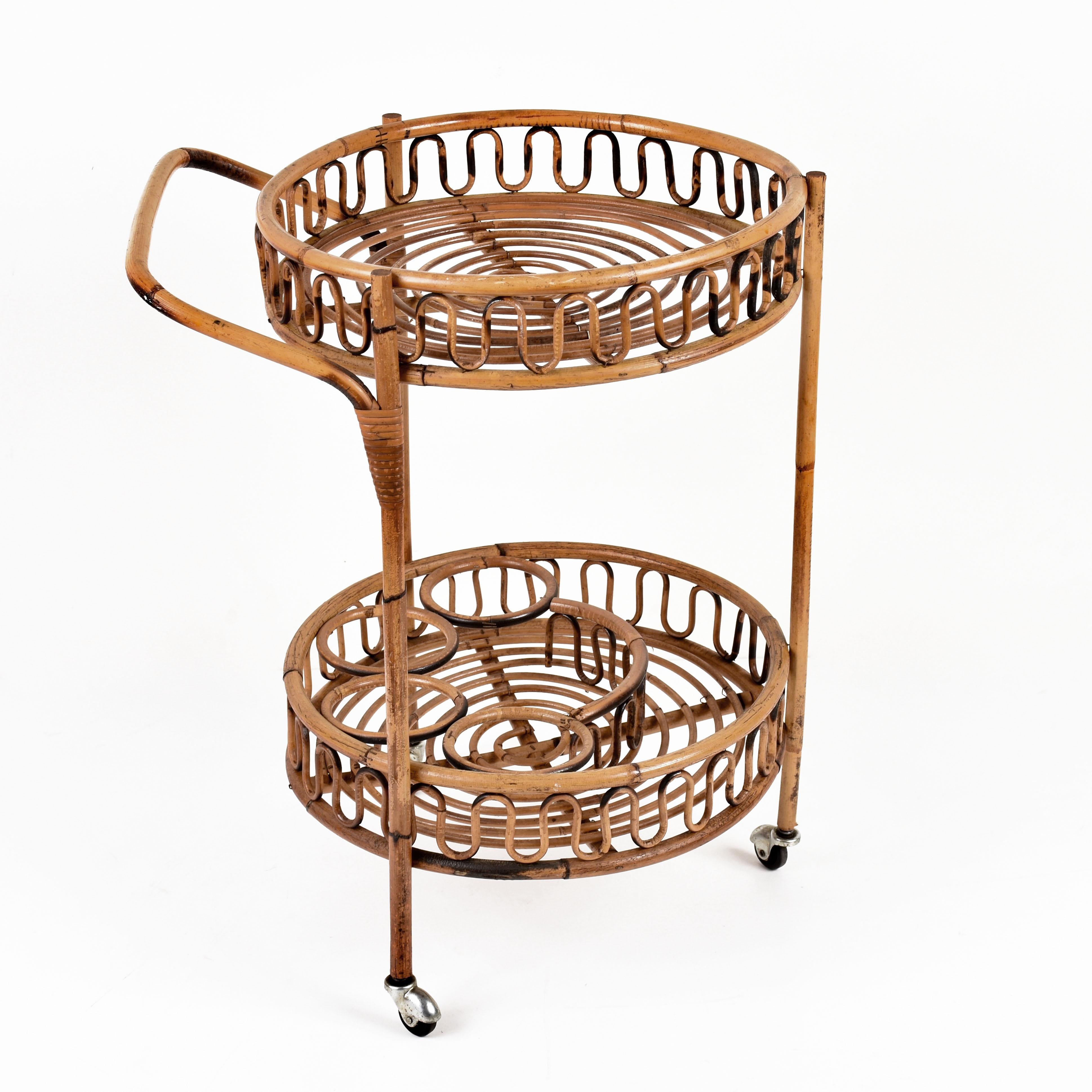 Mid-Century Modern Midcentury Italian Bamboo and Rattan Round Serving Bar Cart Side Table, 1960s