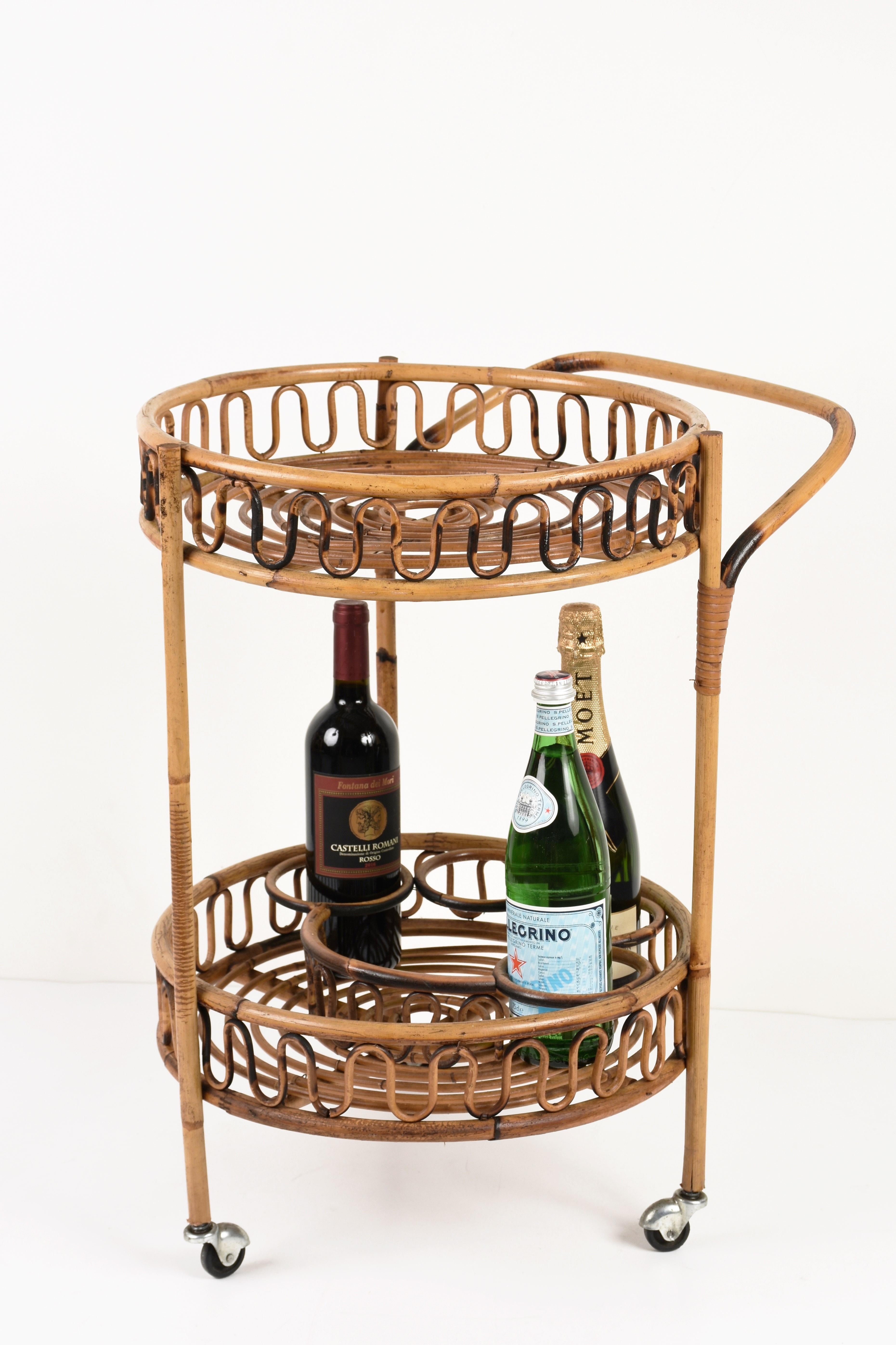 Midcentury Italian Bamboo and Rattan Round Serving Bar Cart Side Table, 1960s 4