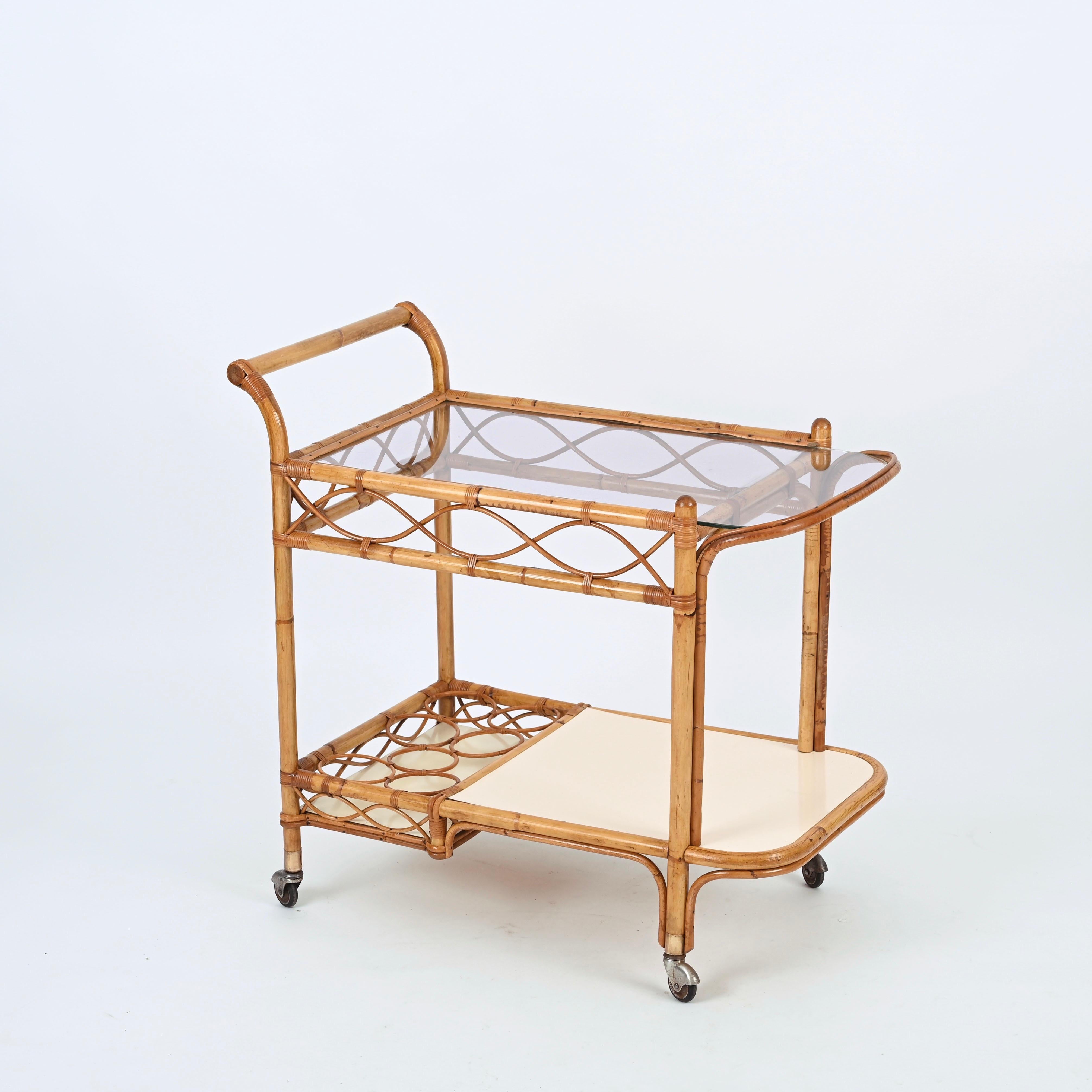 Midcentury Italian Bamboo, Rattan and Formica Bar Serving Cart, Italy 1960s For Sale 3