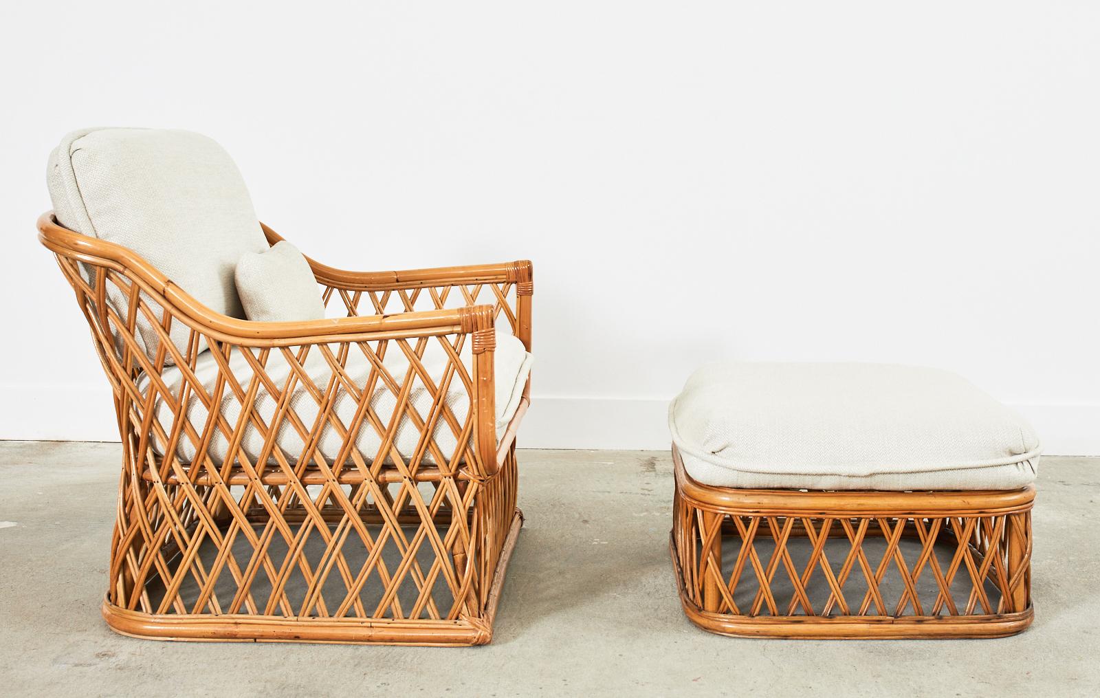 Mid-Century Italian Bamboo Rattan Lounge Chair and Ottoman In Good Condition In Rio Vista, CA