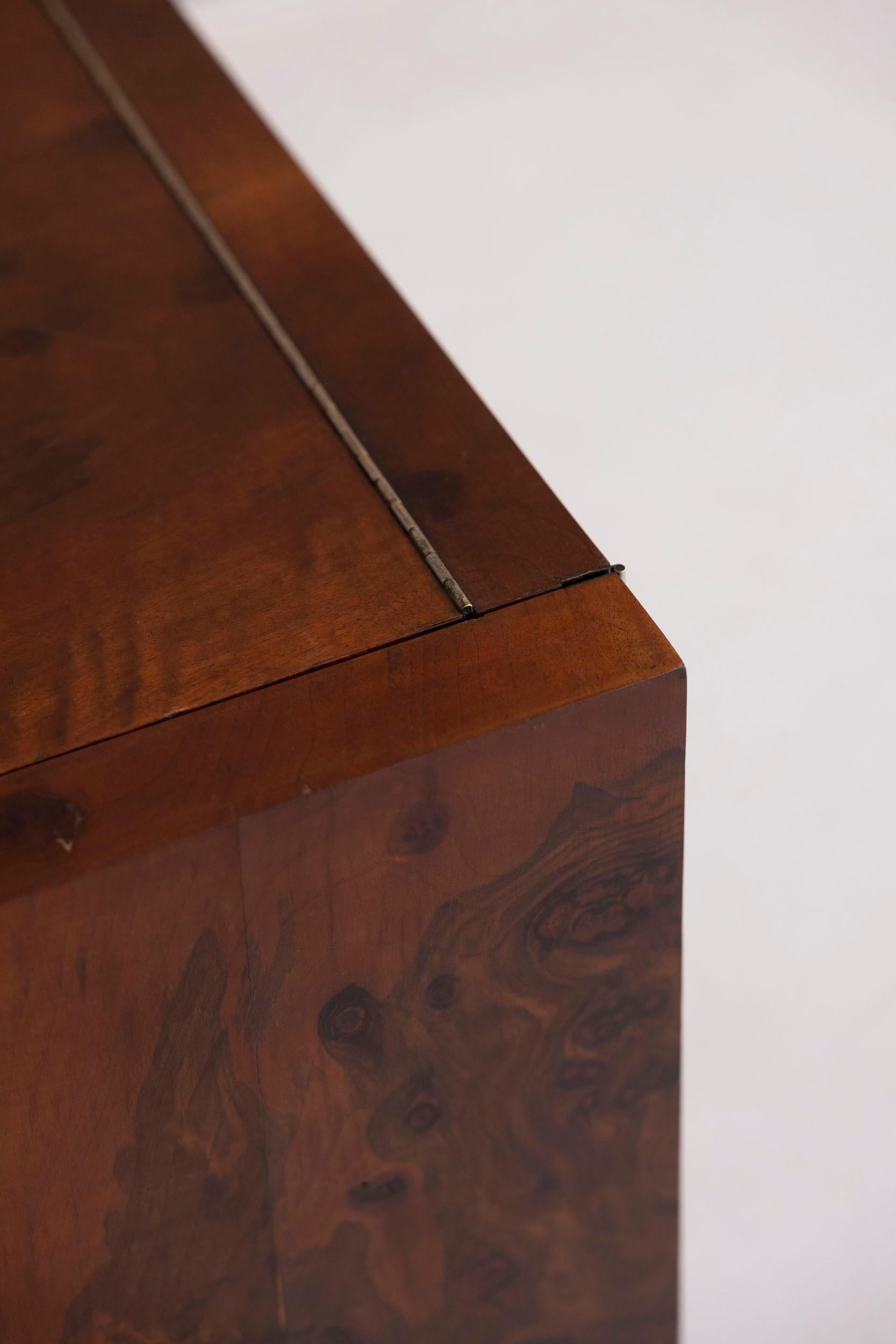 Mueble bar italiano de mediados de siglo, años 30 en venta 9