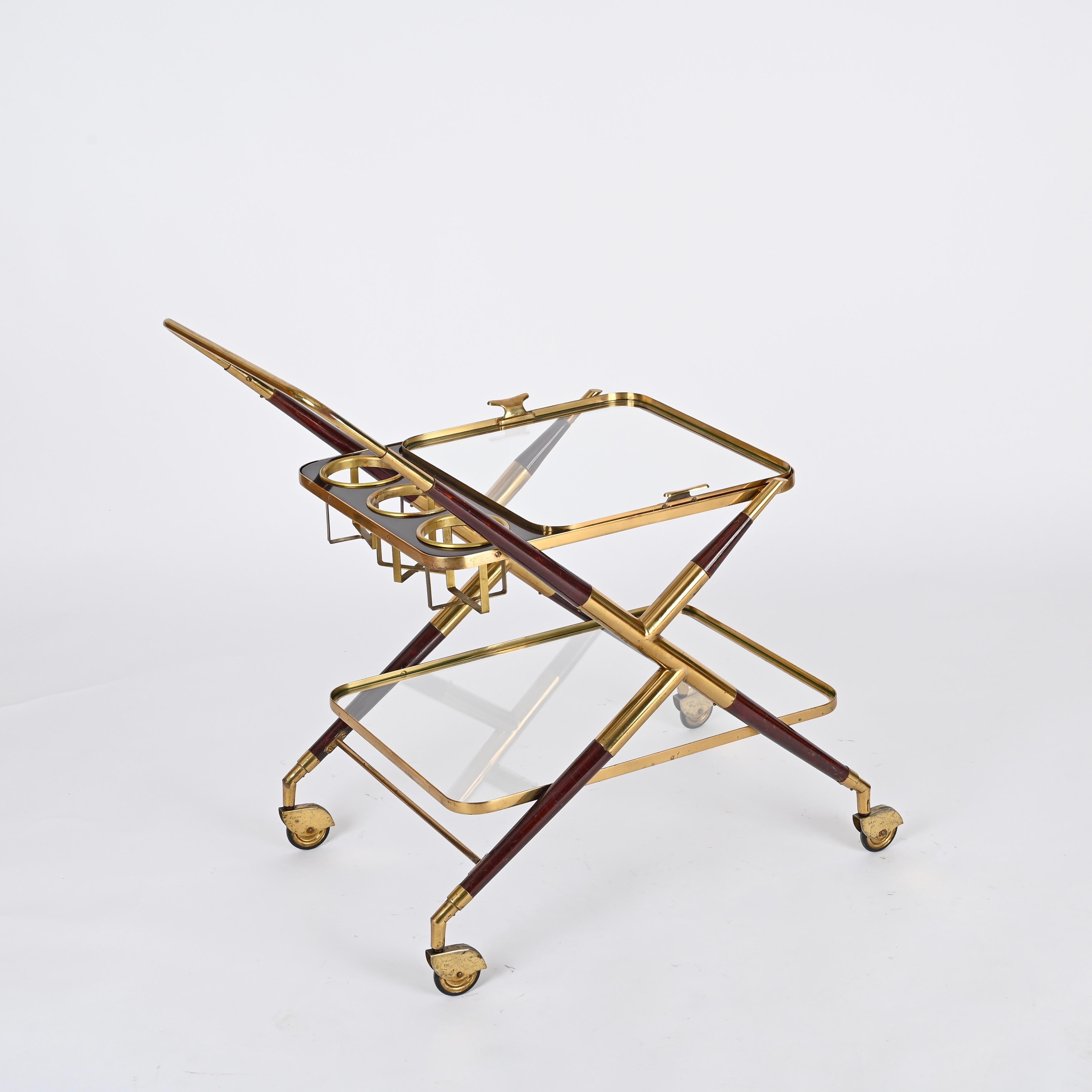 Chariot de service italien du milieu du siècle dernier par Cesare Lacca, en laiton et bois, 1950 en vente 7