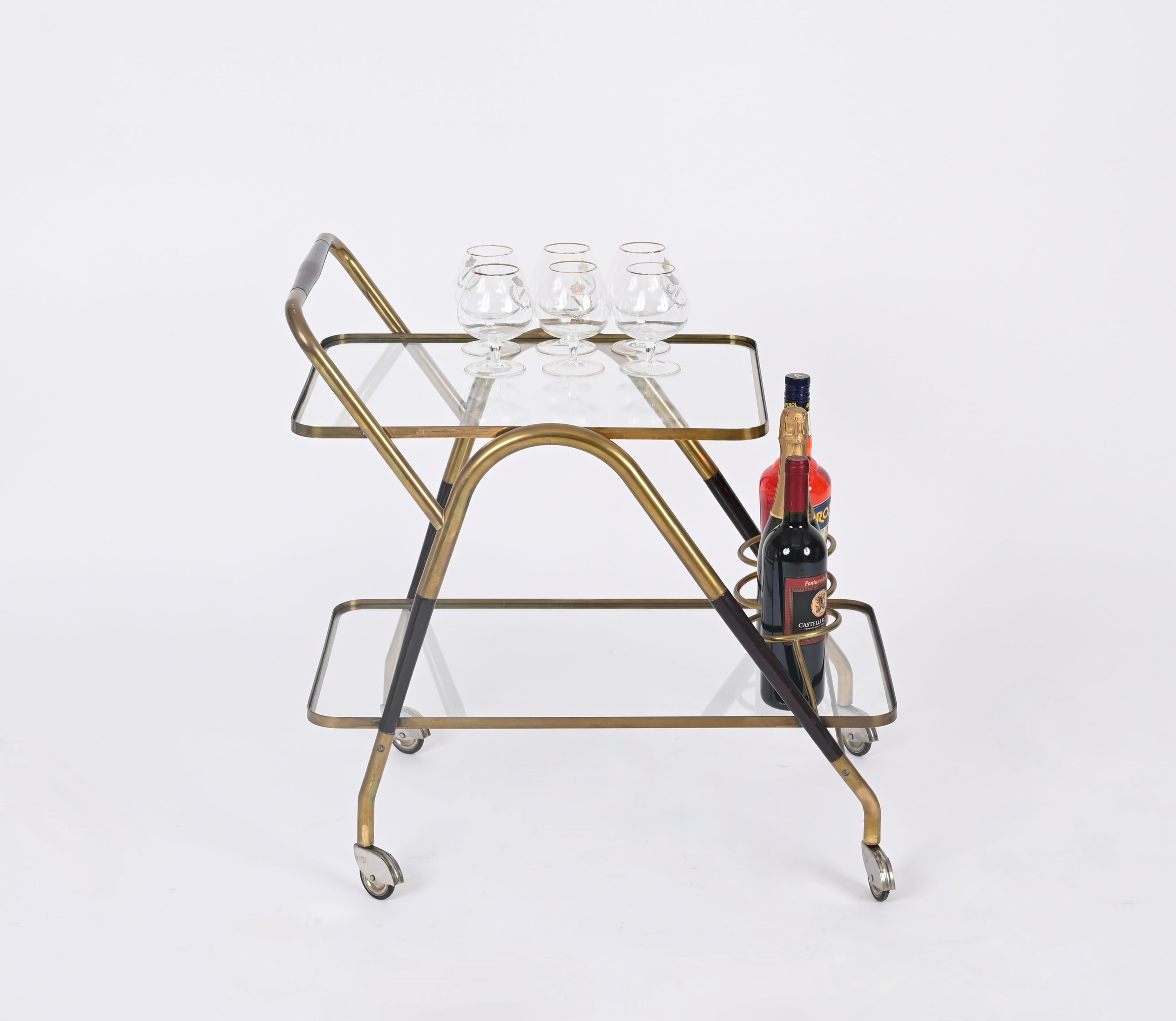 Midcentury Italian Bar Cart by Cesare Lacca Brass and Wood Serving Trolley, 1950 In Good Condition For Sale In Roma, IT