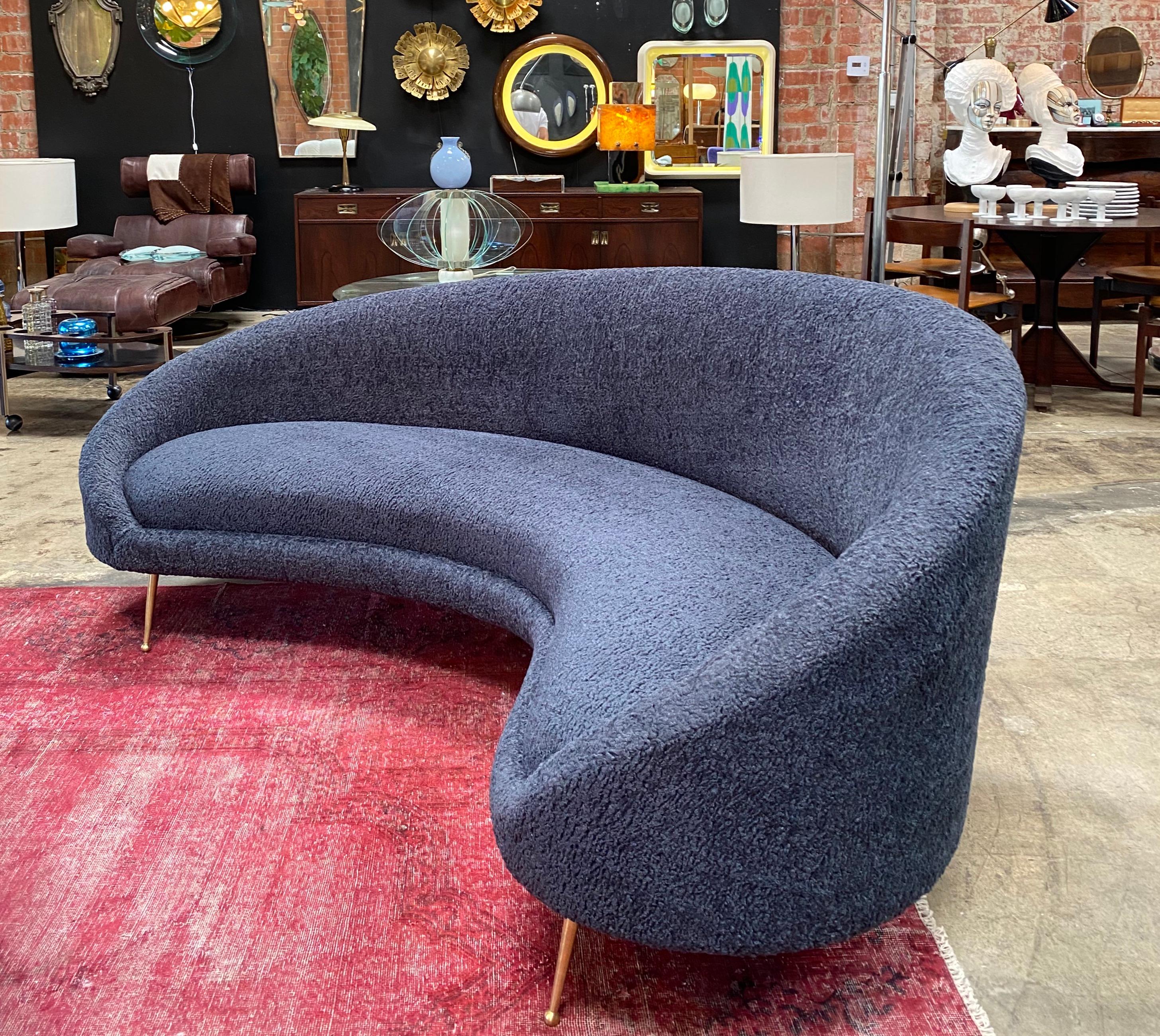 Midcentury Italian Blue Wool Sheep Curved Sofa by Federico Munari, 1950s In Excellent Condition In Los Angeles, CA