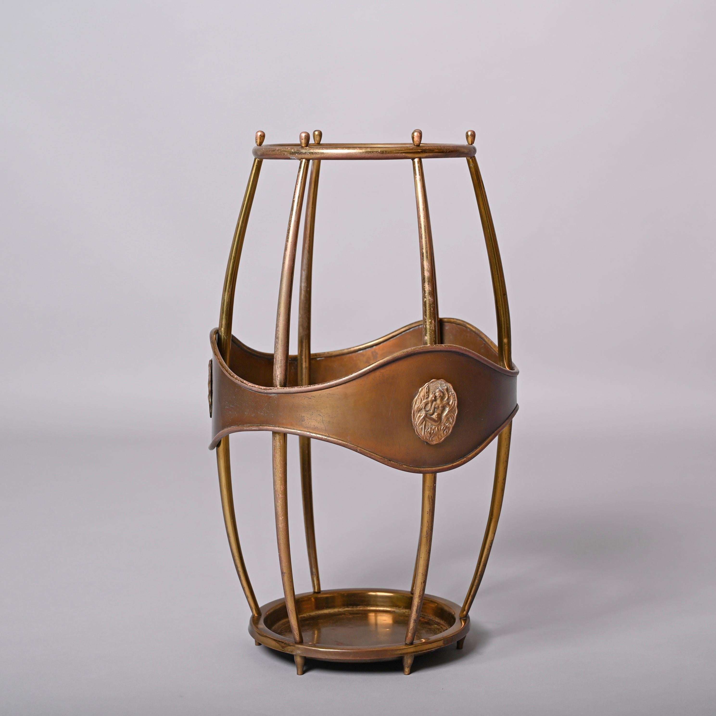 Midcentury Italian Brass Barrell-Shaped Umbrella Stand and Cane Holder, 1950s For Sale 14