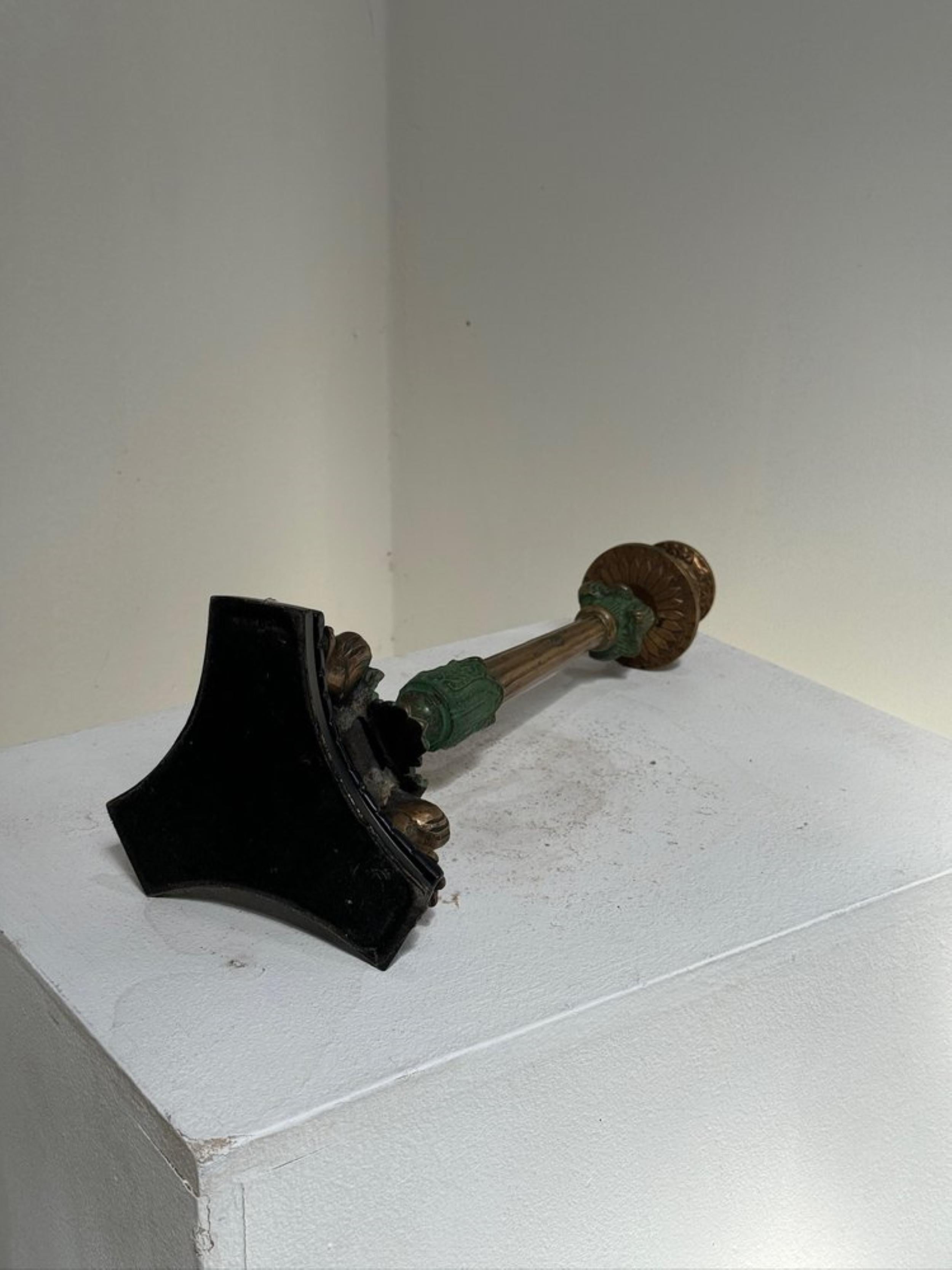 Mid-Century moderno Candelieri italiani di metà secolo in ottone/bronzo in vendita