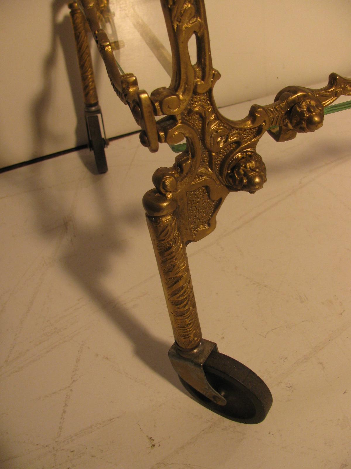 Midcentury Italian Brass Hollywood Regency Figural Bar Cart (Glas)