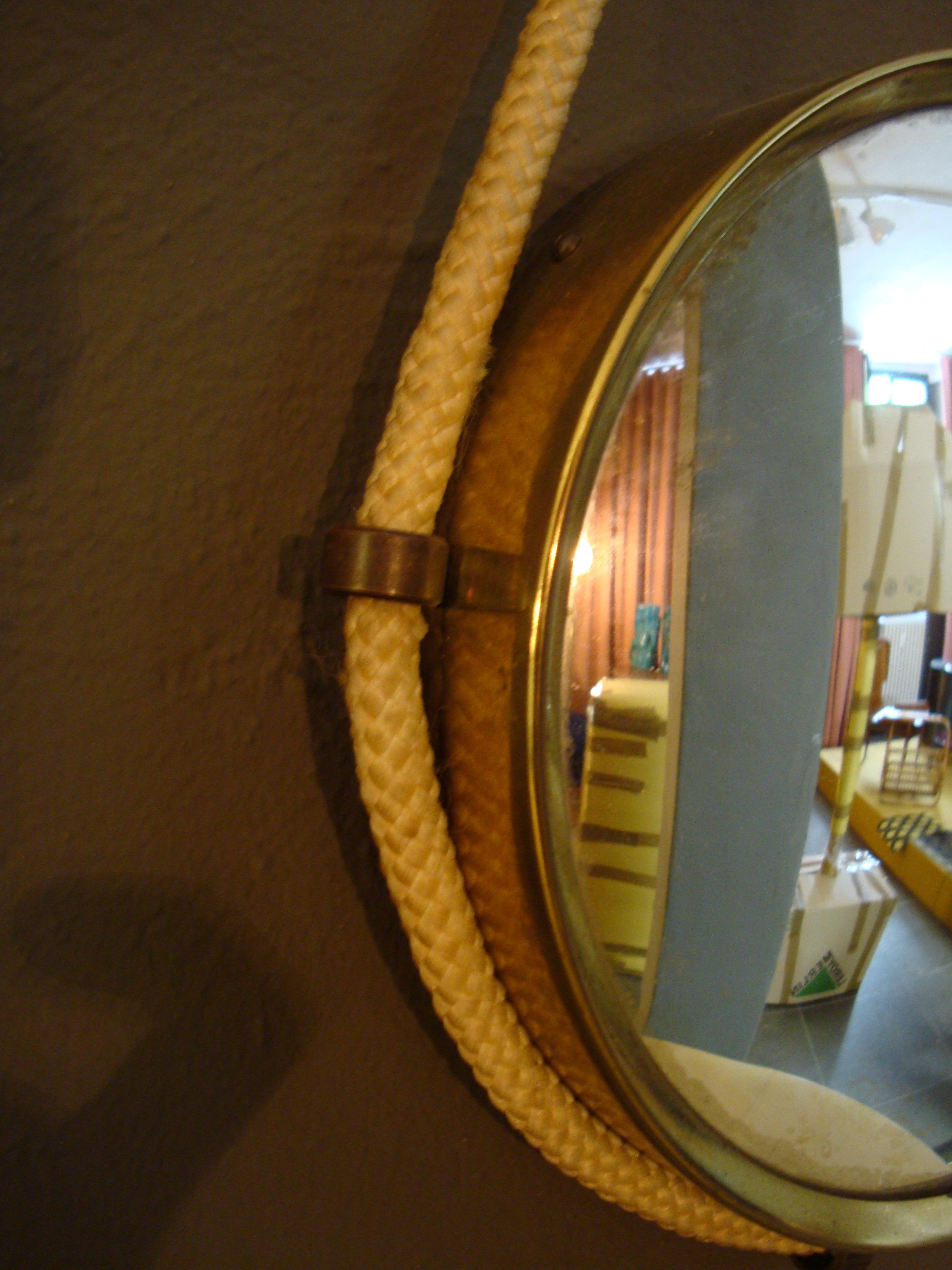 20th Century Midcentury Italian Brass Round Convex Mirror For Sale