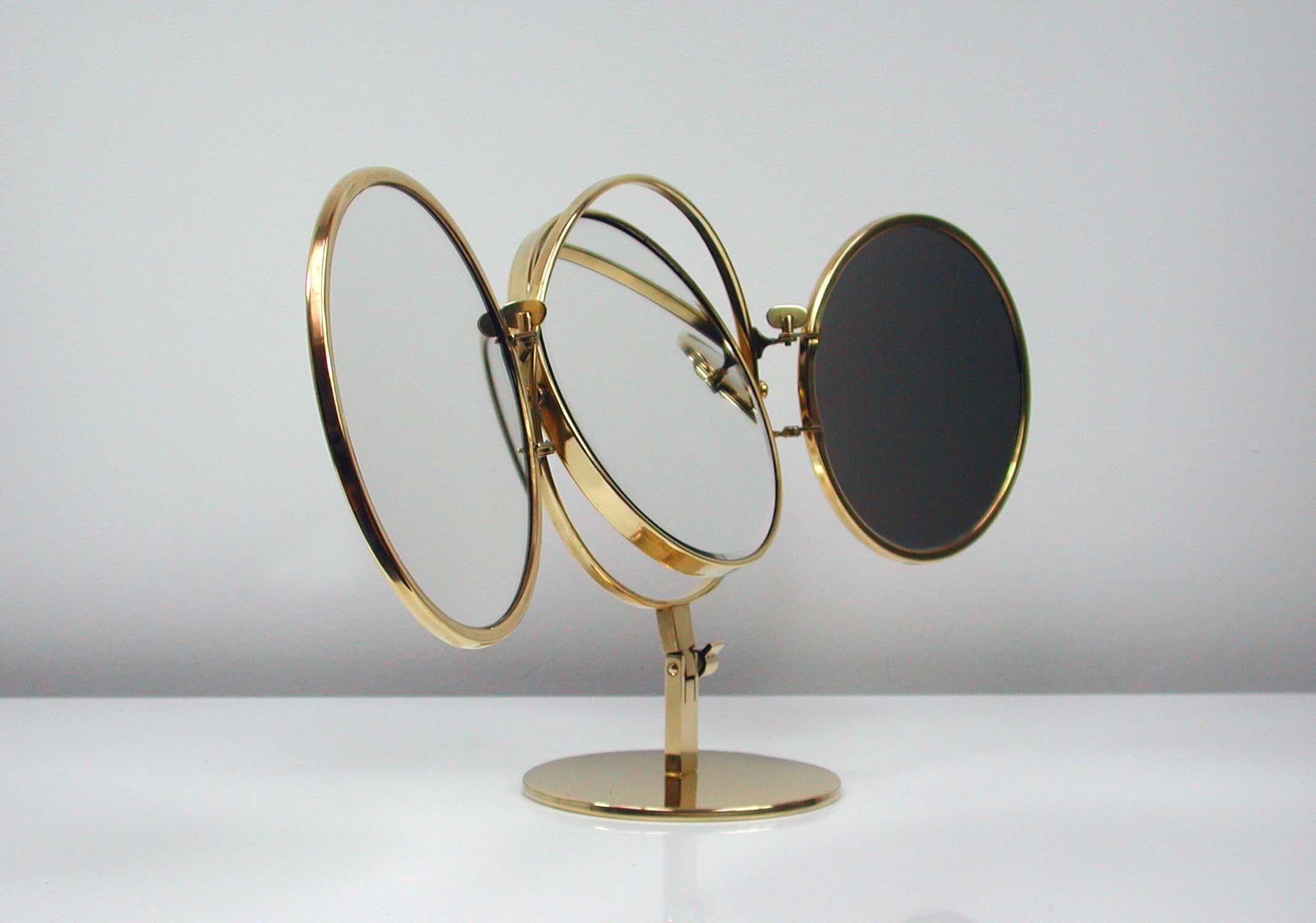 Midcentury Italian Brass Triple Folding Vanity Table Mirror, 1950s In Good Condition In NUEMBRECHT, NRW