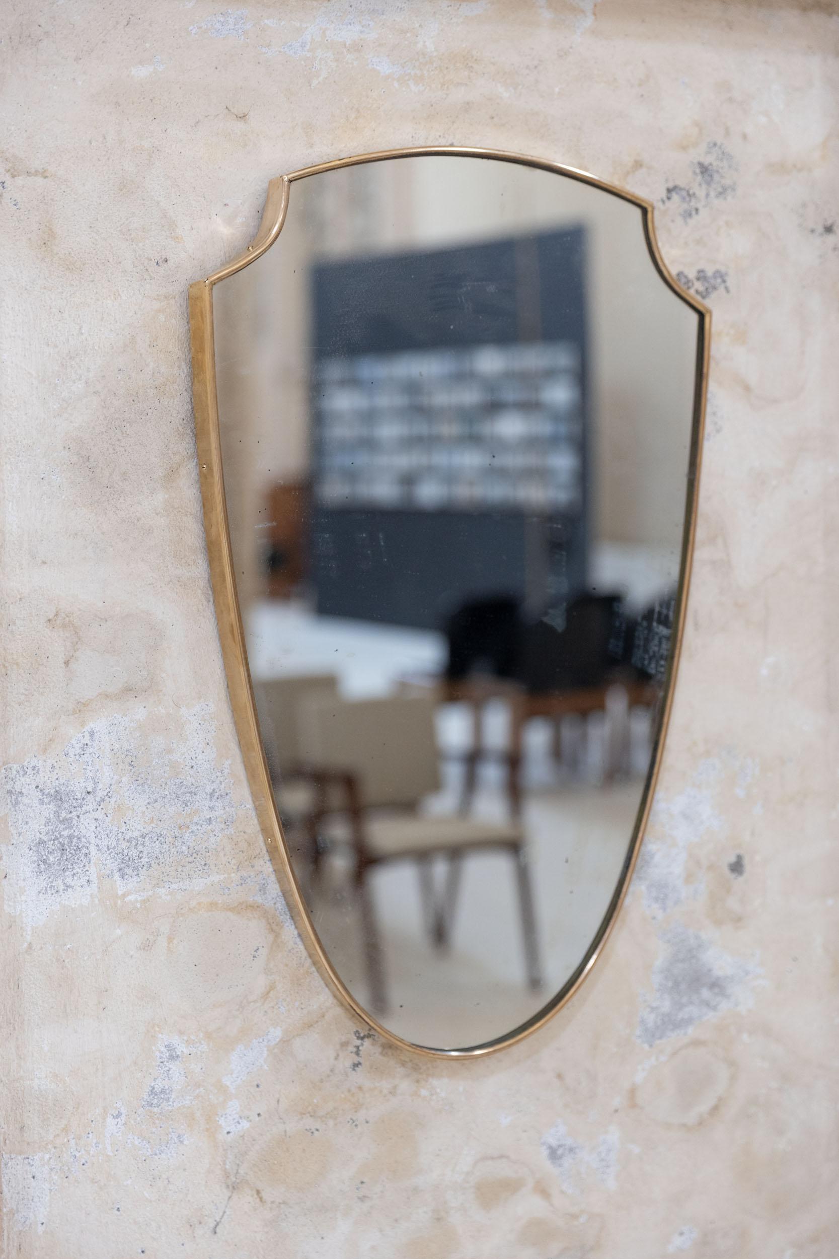 Midcentury italian brass wall mirror in the style of Gio Ponti For Sale 2