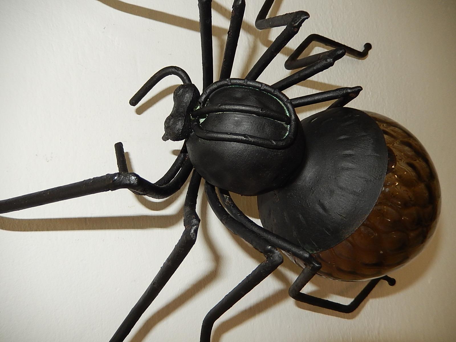 Midcentury Italian Brutalist Spider Dark Amethyst Glass Body Sconce In Good Condition In Modena (MO), Modena (Mo)