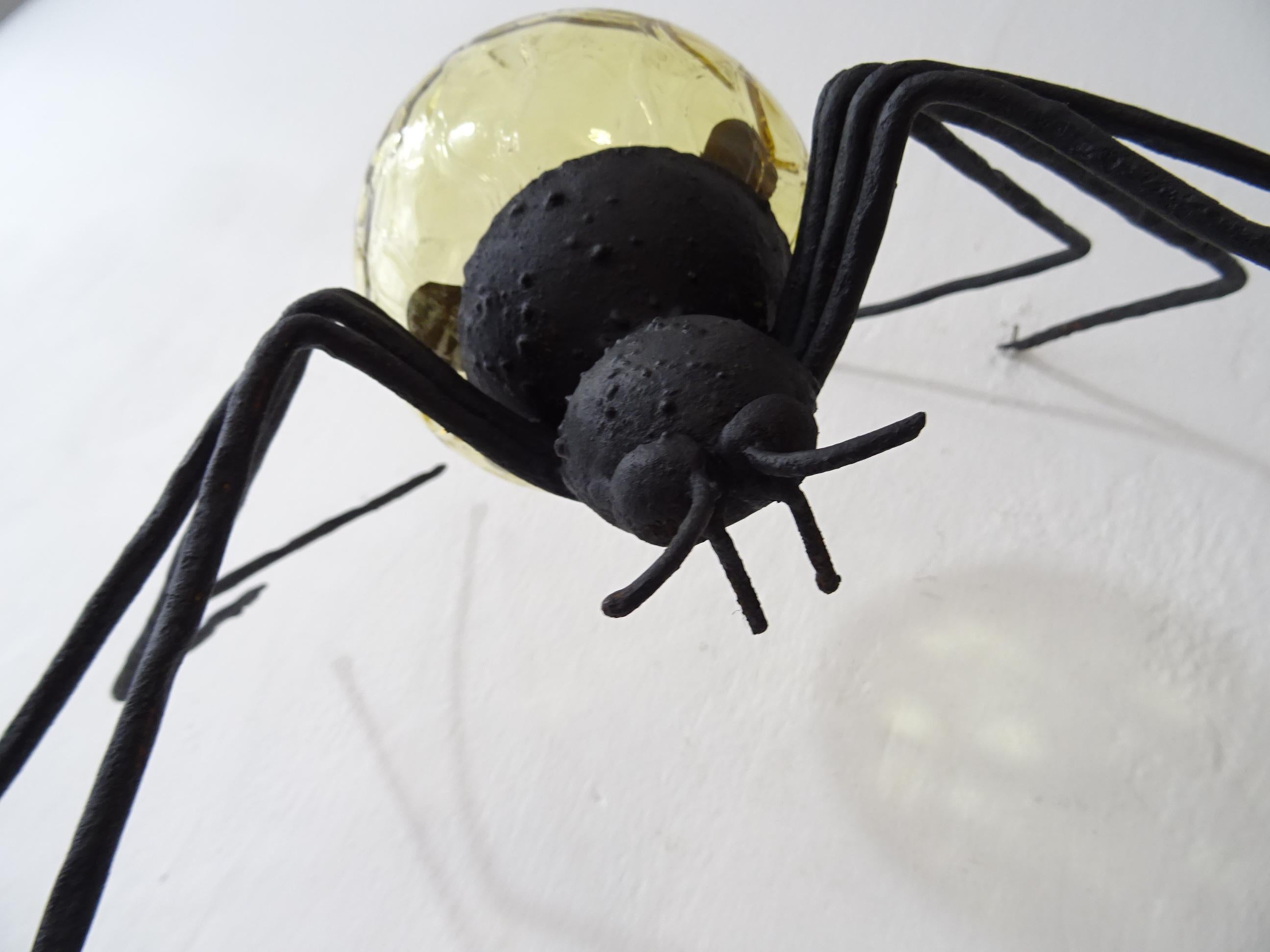 Mid-20th Century Midcentury Italian Brutalist Spider Detailed Yellow Glass Body Sconce For Sale