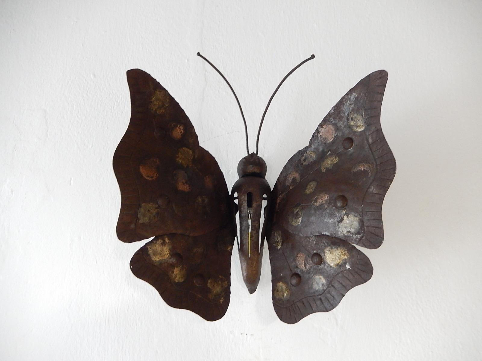 Alessandro Mazzucotelli Italian Brutalist Wrought Iron Rare Butterfly Sconce For Sale 6