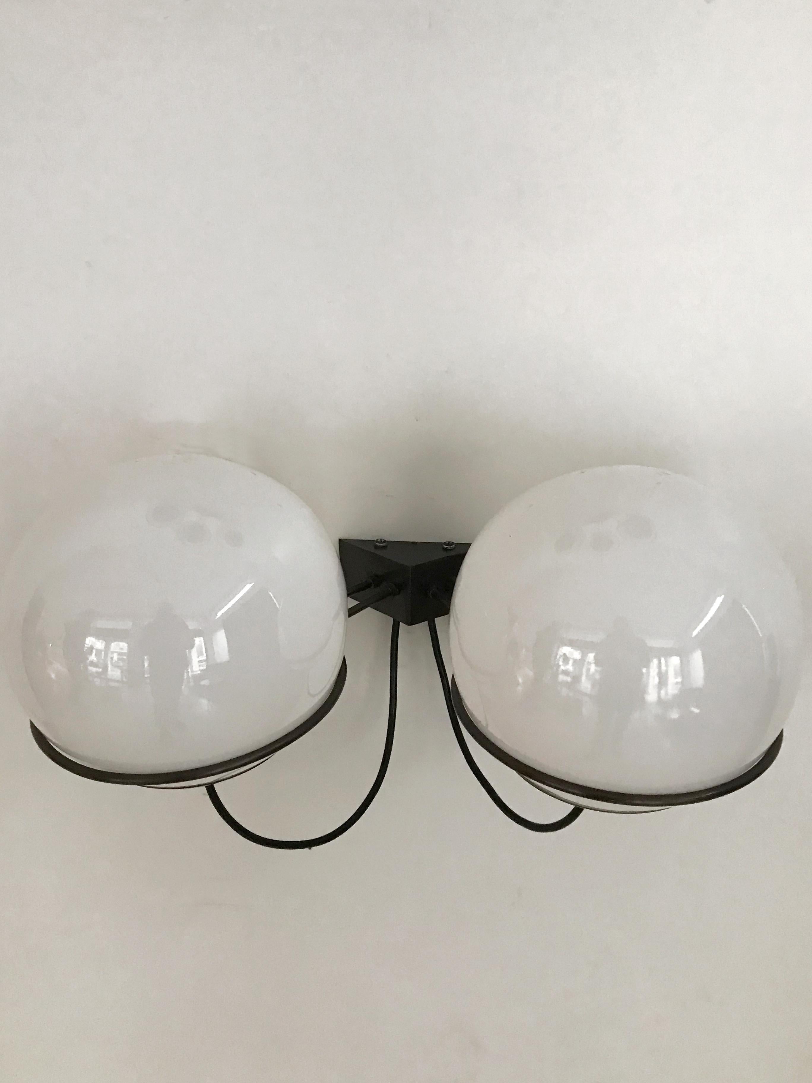 Midcentury Italian Candle Metal Glass Sconce Wall Light 1960s In Good Condition For Sale In Reggio Emilia, IT