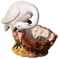 Composición de macetas de cerámica pintada tallada italiana de mediados de siglo con decoración de cisnes
