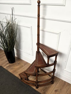 Midcentury Italian Carved Walnut Wood and Leather Spiral 4-Step Library Ladder