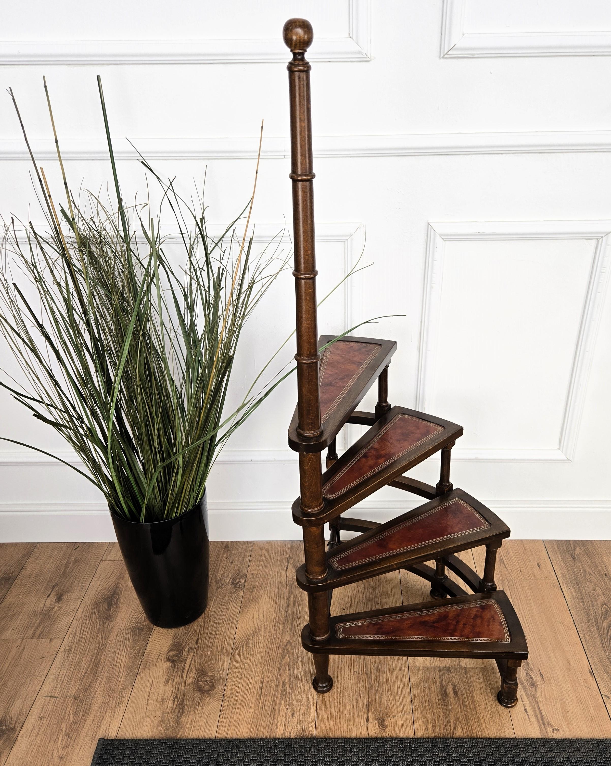 Midcentury Italian Carved Walnut Wood and Leather Spiral 4-Step Library Ladder 1