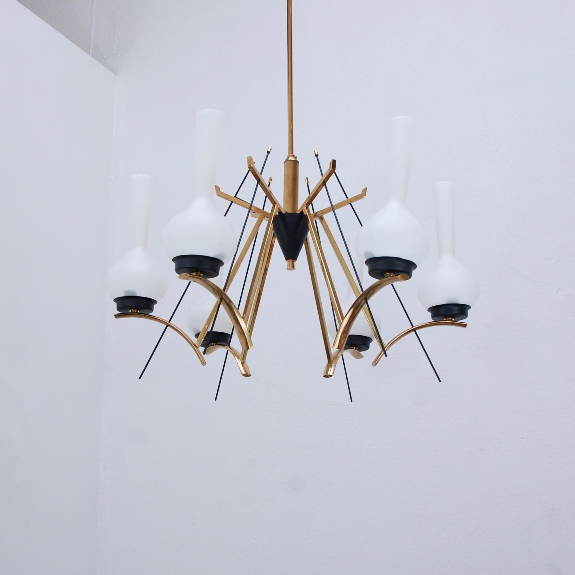 Midcentury Italian Chandelier In Good Condition For Sale In Los Angeles, CA