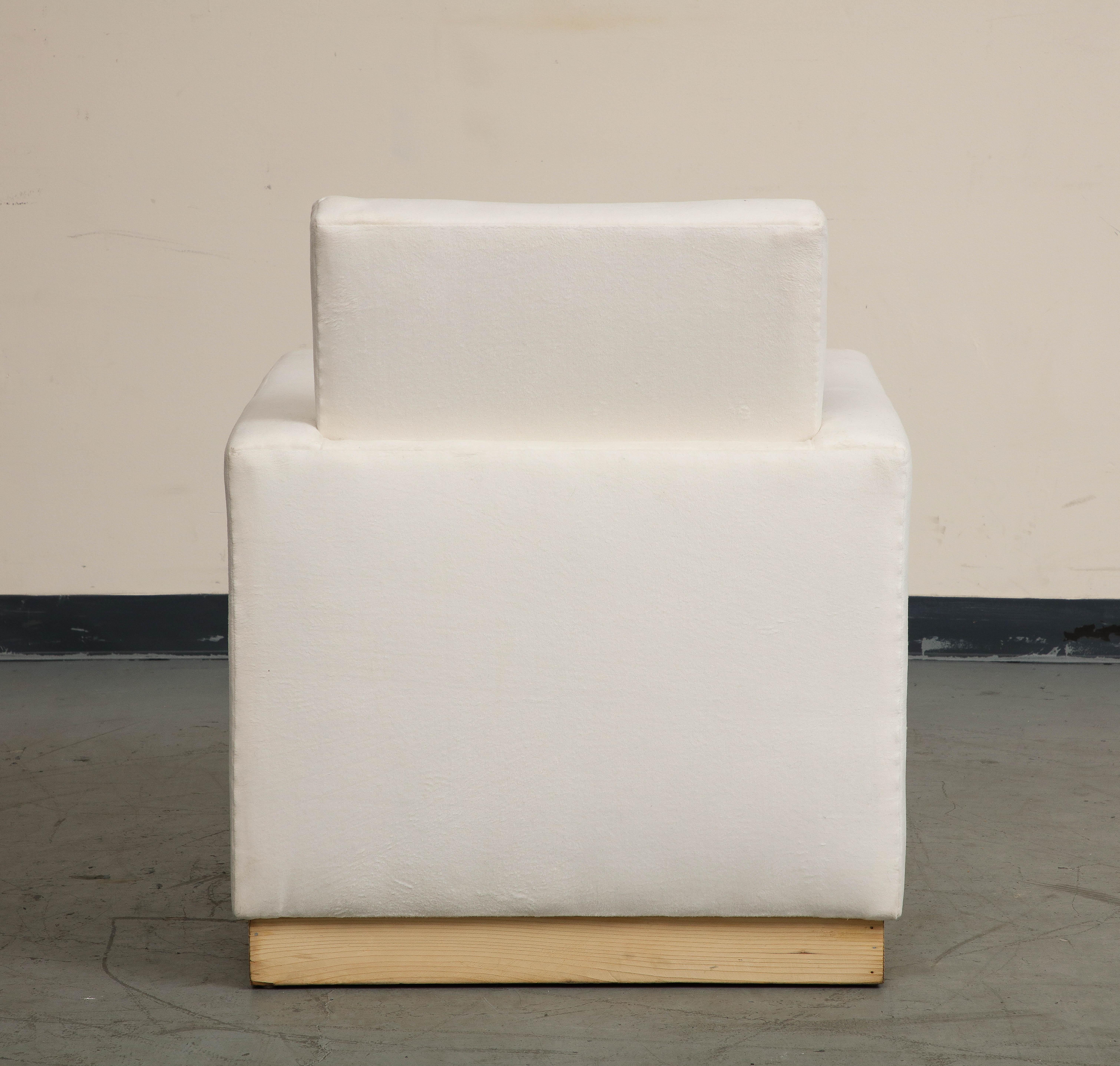Wool Midcentury Italian Club Chair by Giuseppe Pagano Pogatschnig, 1940s For Sale