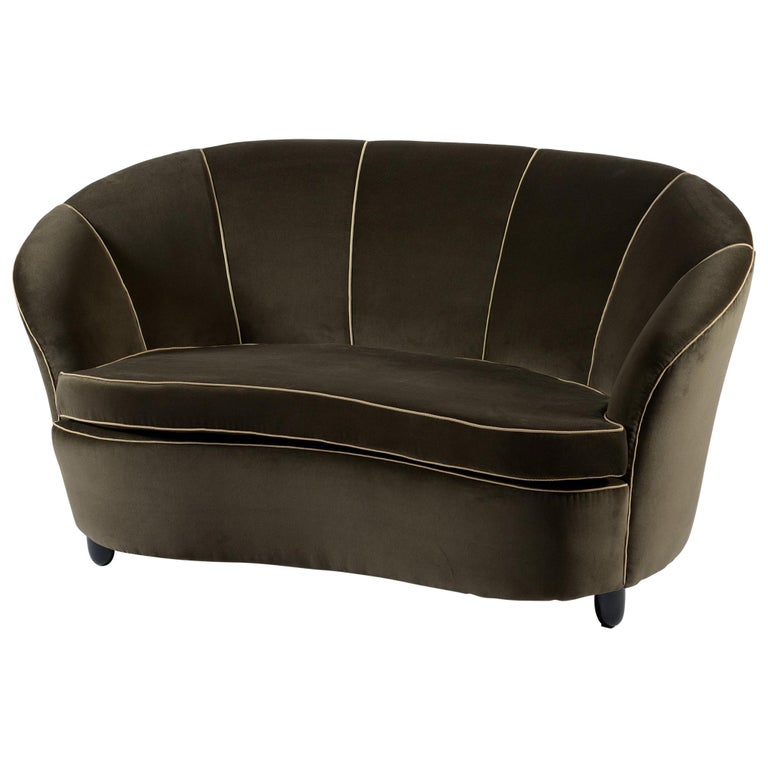 Midcentury Italian Curved Sofa Grey Smok Velvet, 1940s For Sale at 1stdibs
