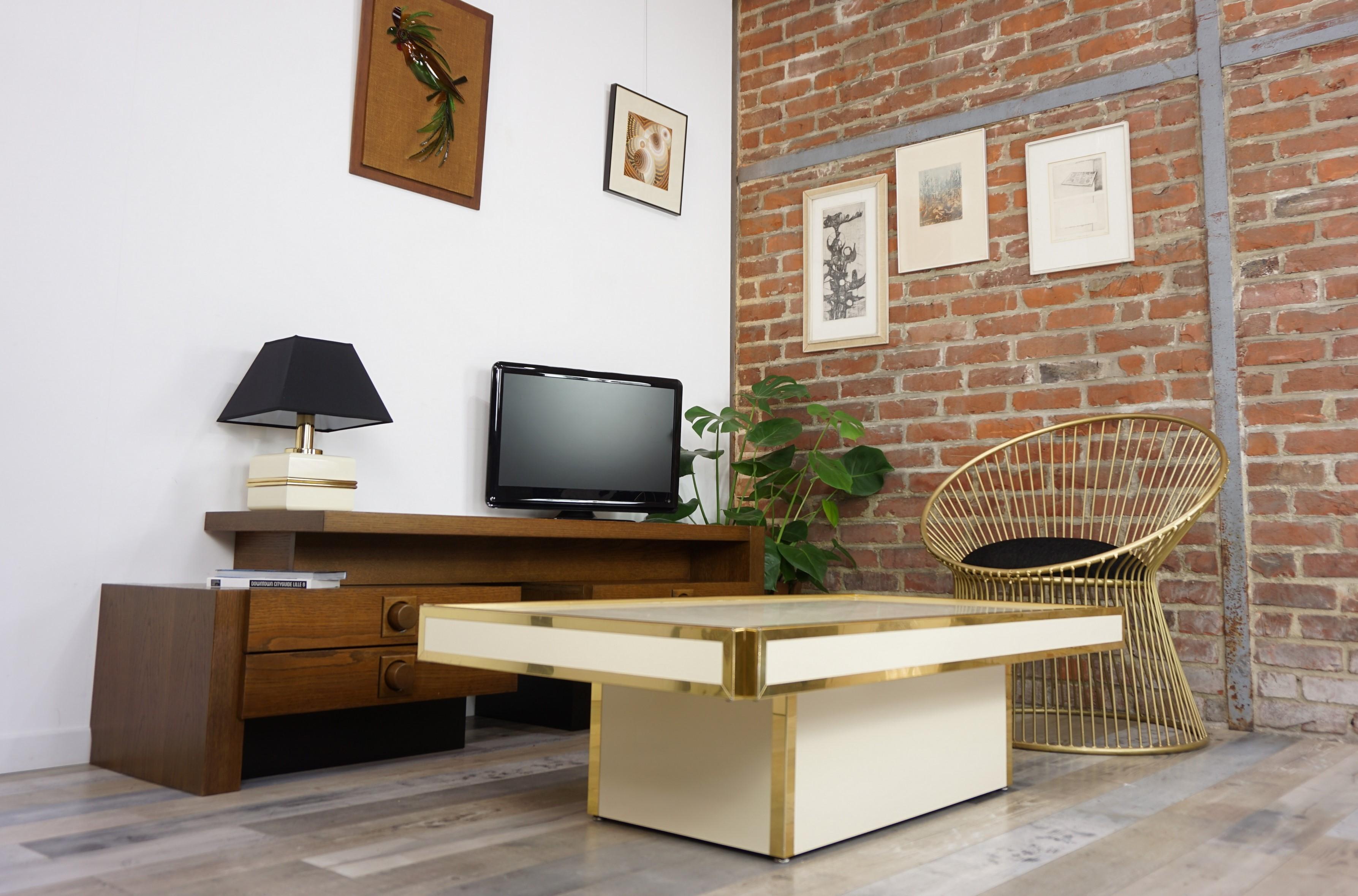 Midcentury Italian Design Brass and Ivory Lacquer Coffee Table 5