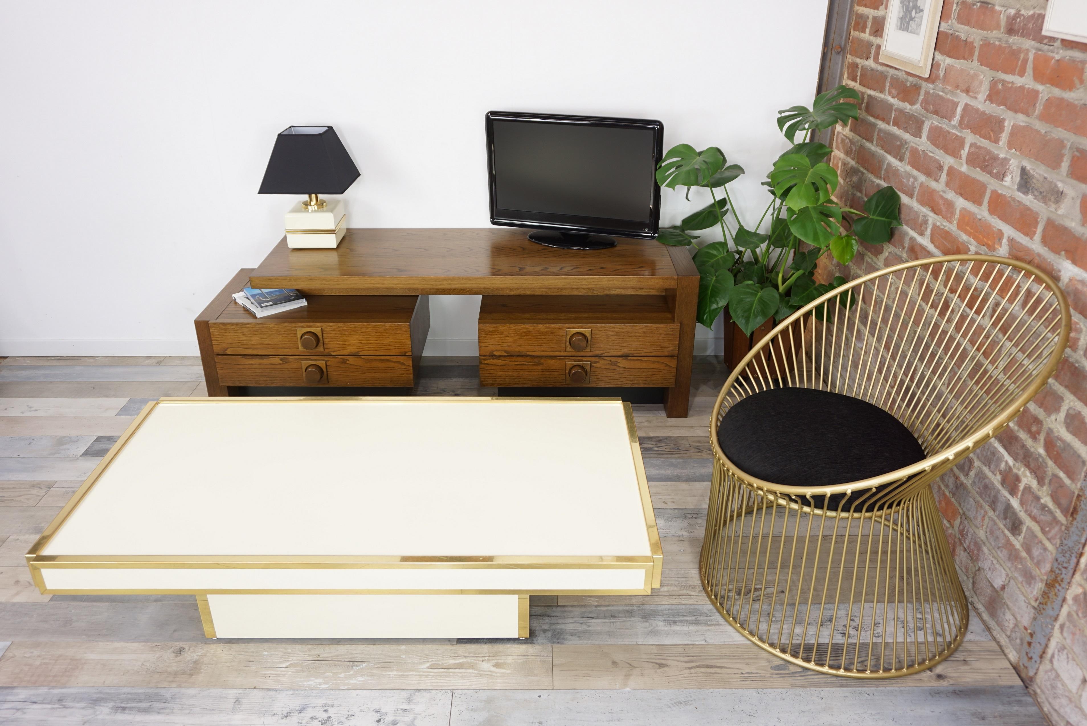 Midcentury Italian Design Brass and Ivory Lacquer Coffee Table 6