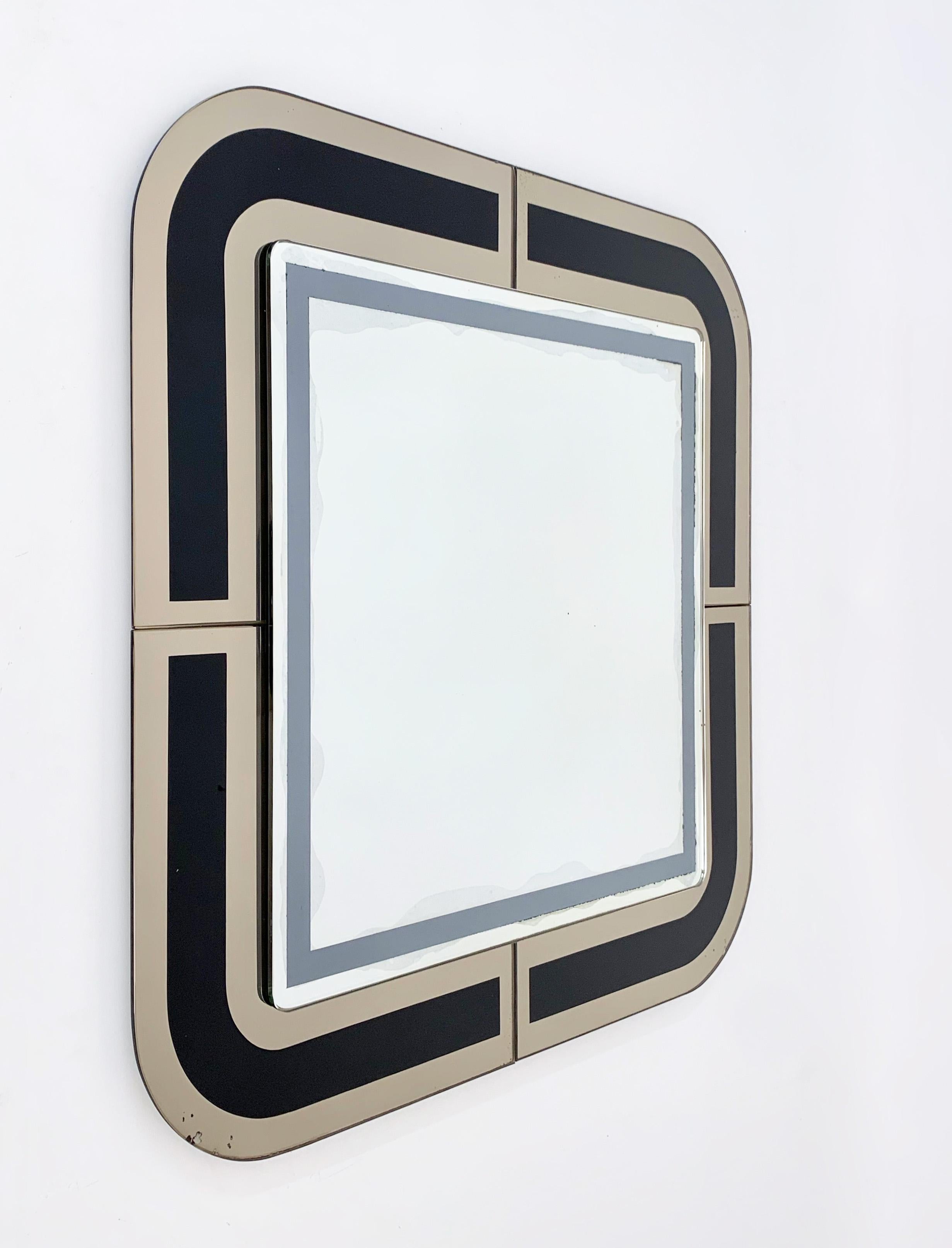Midcentury Italian Designed Square Italian Mirror with Double Frame, 1980s In Good Condition In Roma, IT