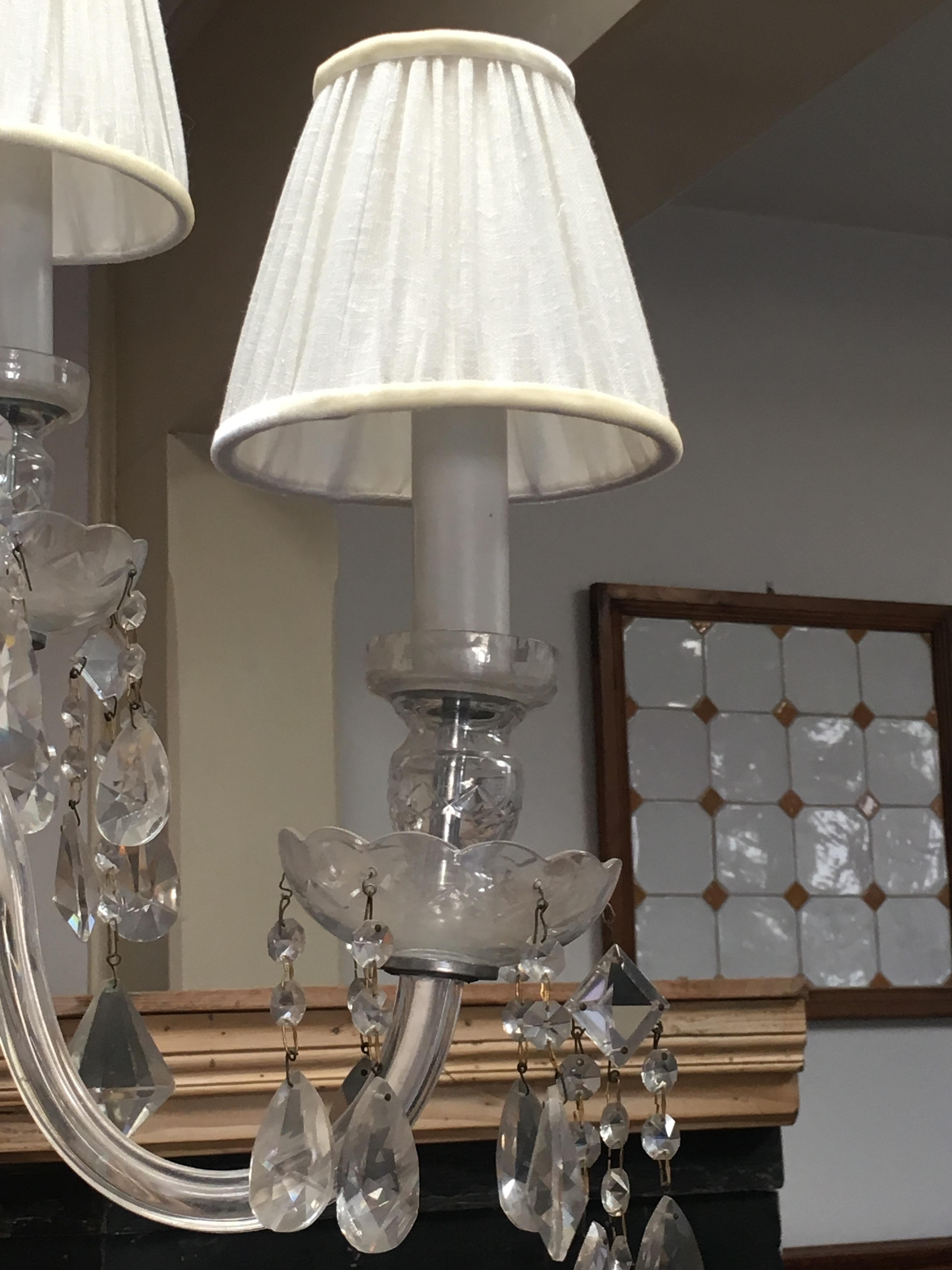 Midcentury Italian Eight Bulbs Crystal Chandelier from 1960s For Sale 2