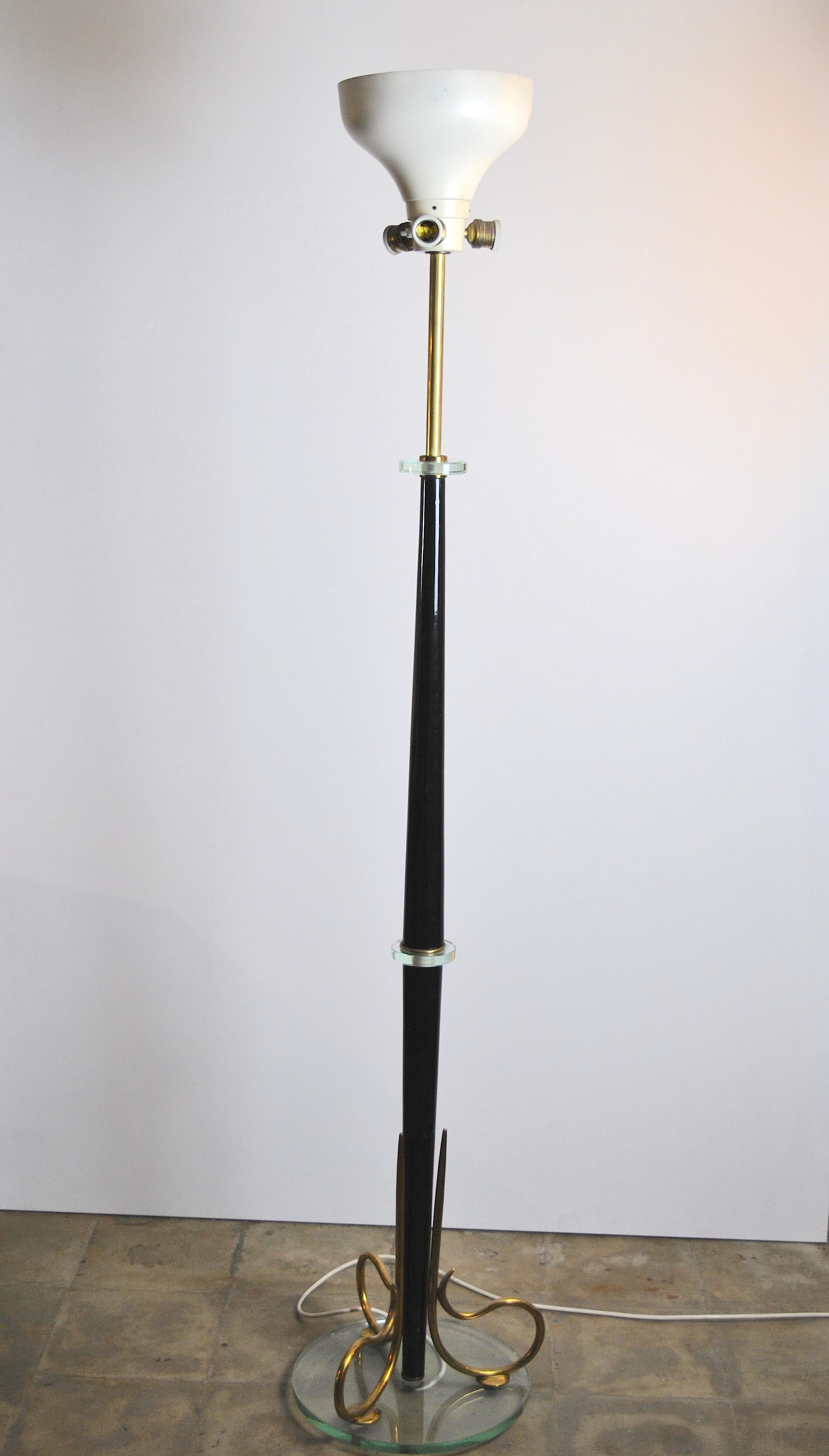 Mid-Century Modern Midcentury Italian Floor Lamp in Fontana Arte Style with Brass Finishes, 1950s For Sale