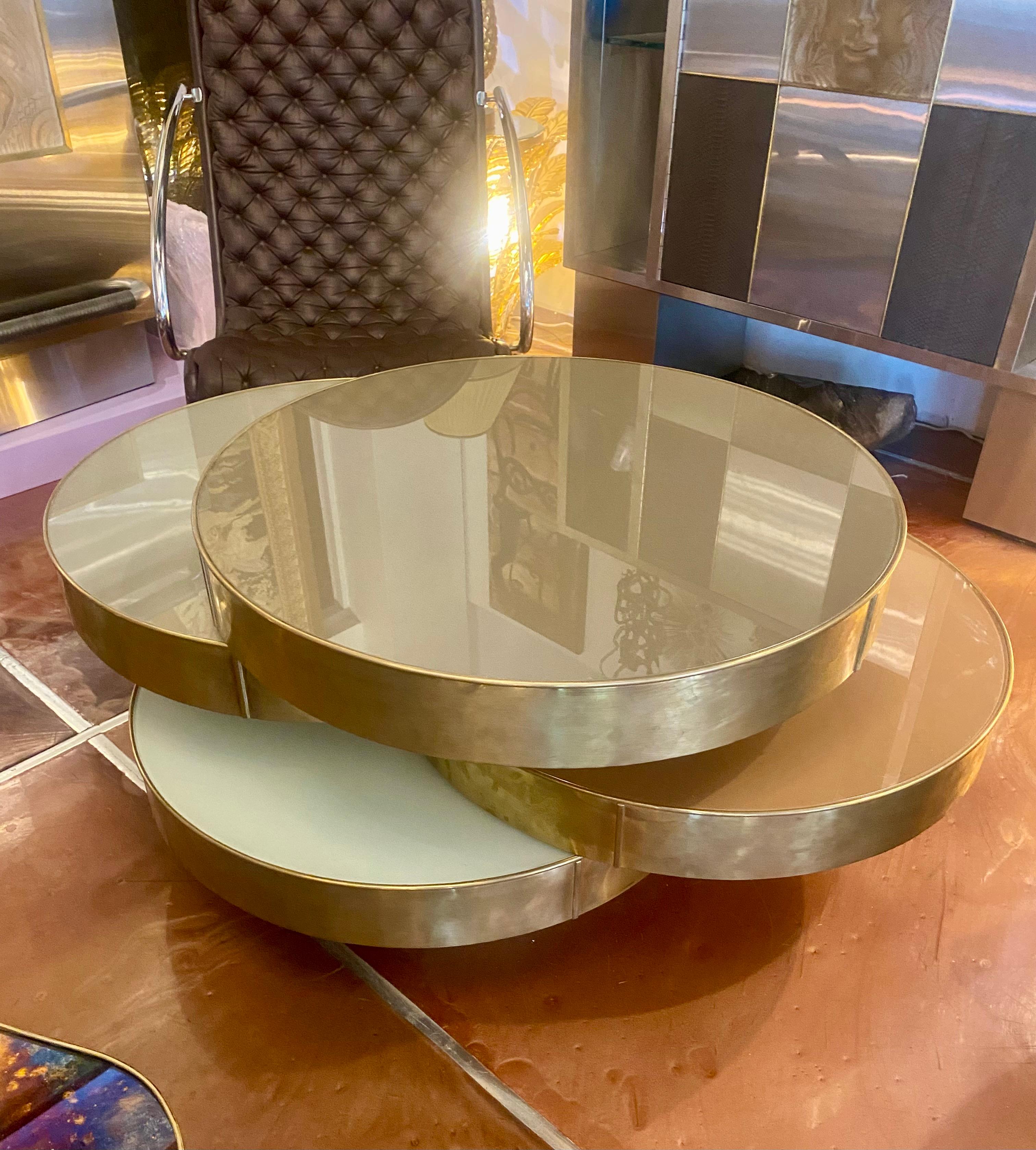 Mesa Cocktail Modular Italiana de Vidrio y Latón de Mediados de Siglo en Bueno estado para la venta en Miami, FL