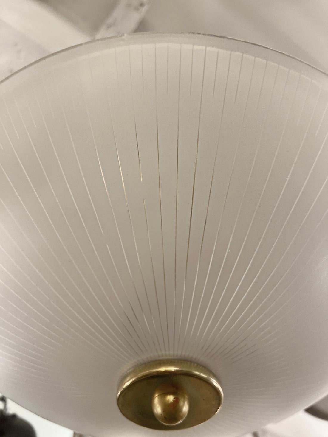 Apparecchio di illuminazione in vetro italiano del Medioevo In condizioni buone in vendita a New York, NY