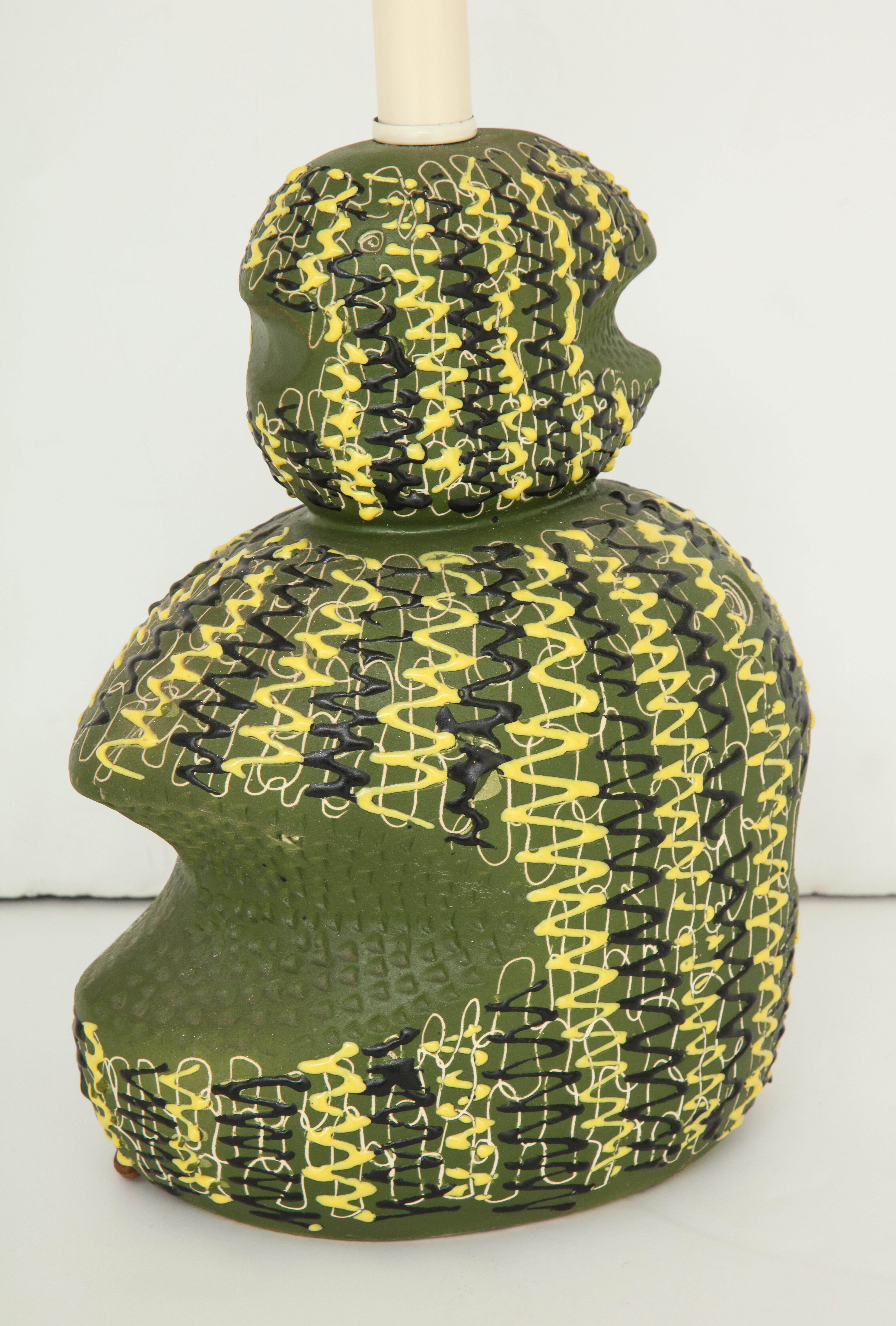Italian Midcentury Green & Yellow Ceramic Table Lamp In Good Condition For Sale In New York, NY