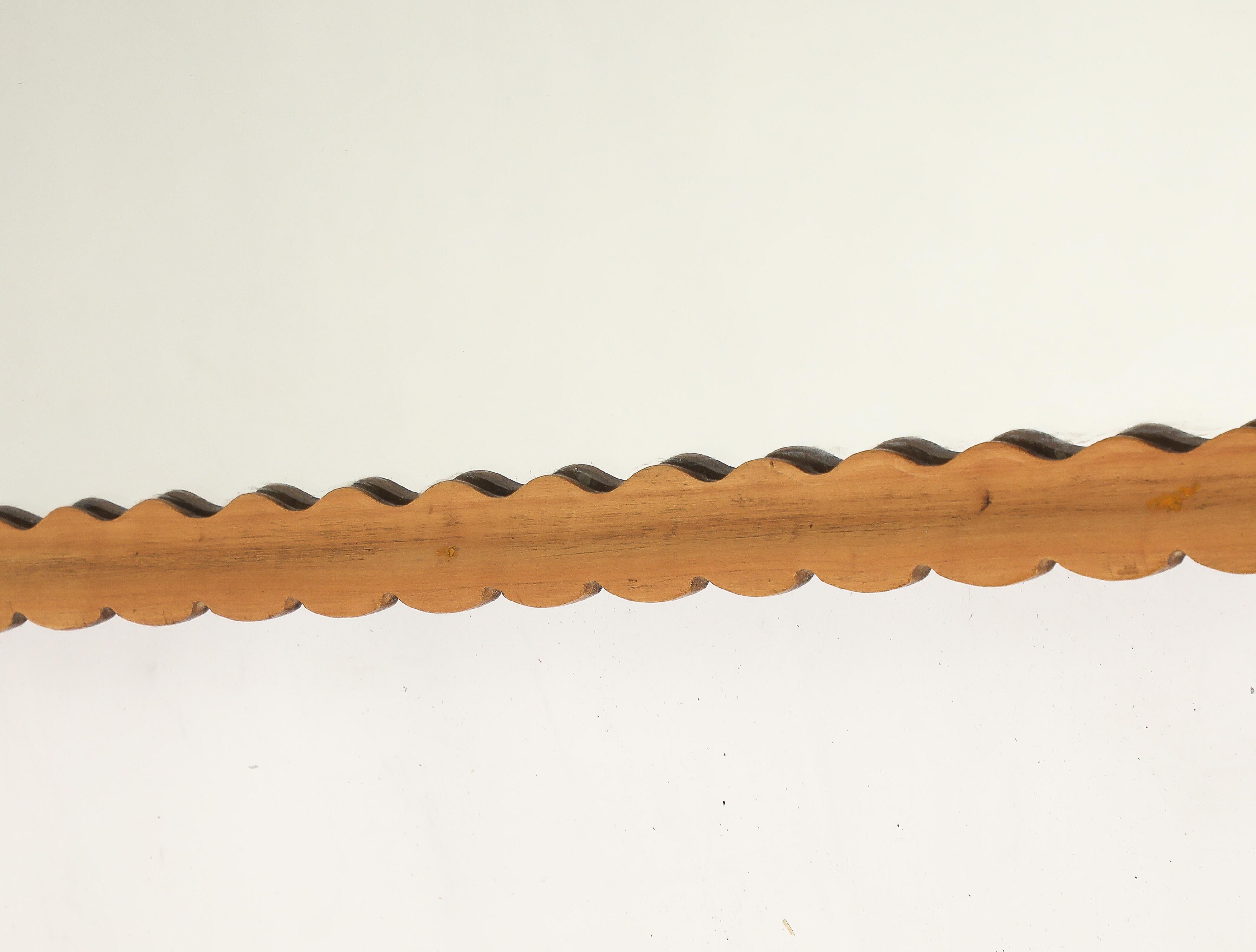 Specchio orizzontale di grandi dimensioni con cornice in Wood Wood smerlato 1950s in vendita 5