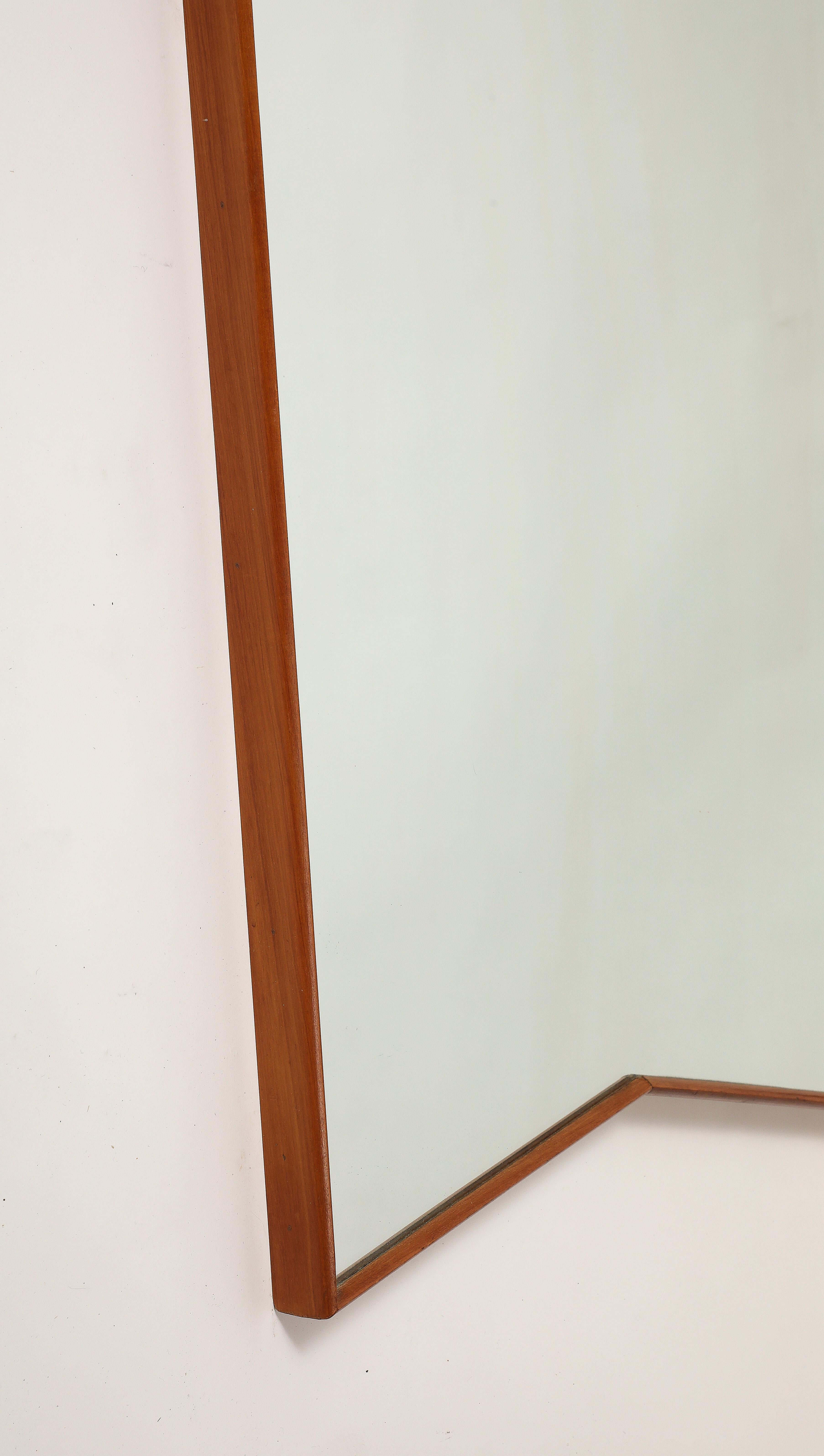 Italienischer großer asymmetrischer modernistischer Wandspiegel aus Wood Wood aus der Mitte des Jahrhunderts, 1950er Jahre im Angebot 1