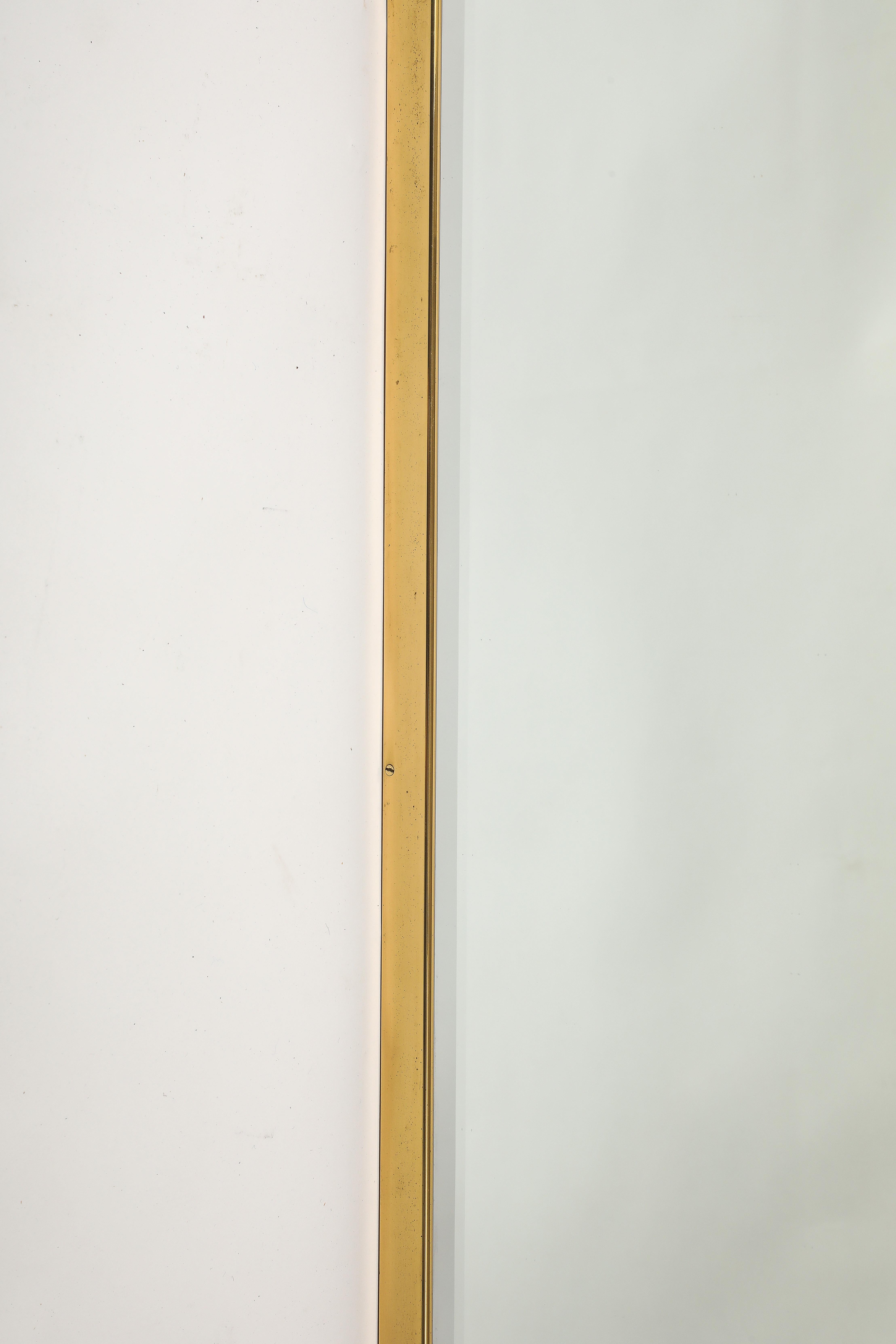 Miroir biseauté en laiton de style italien du milieu du siècle 1950 en vente 6