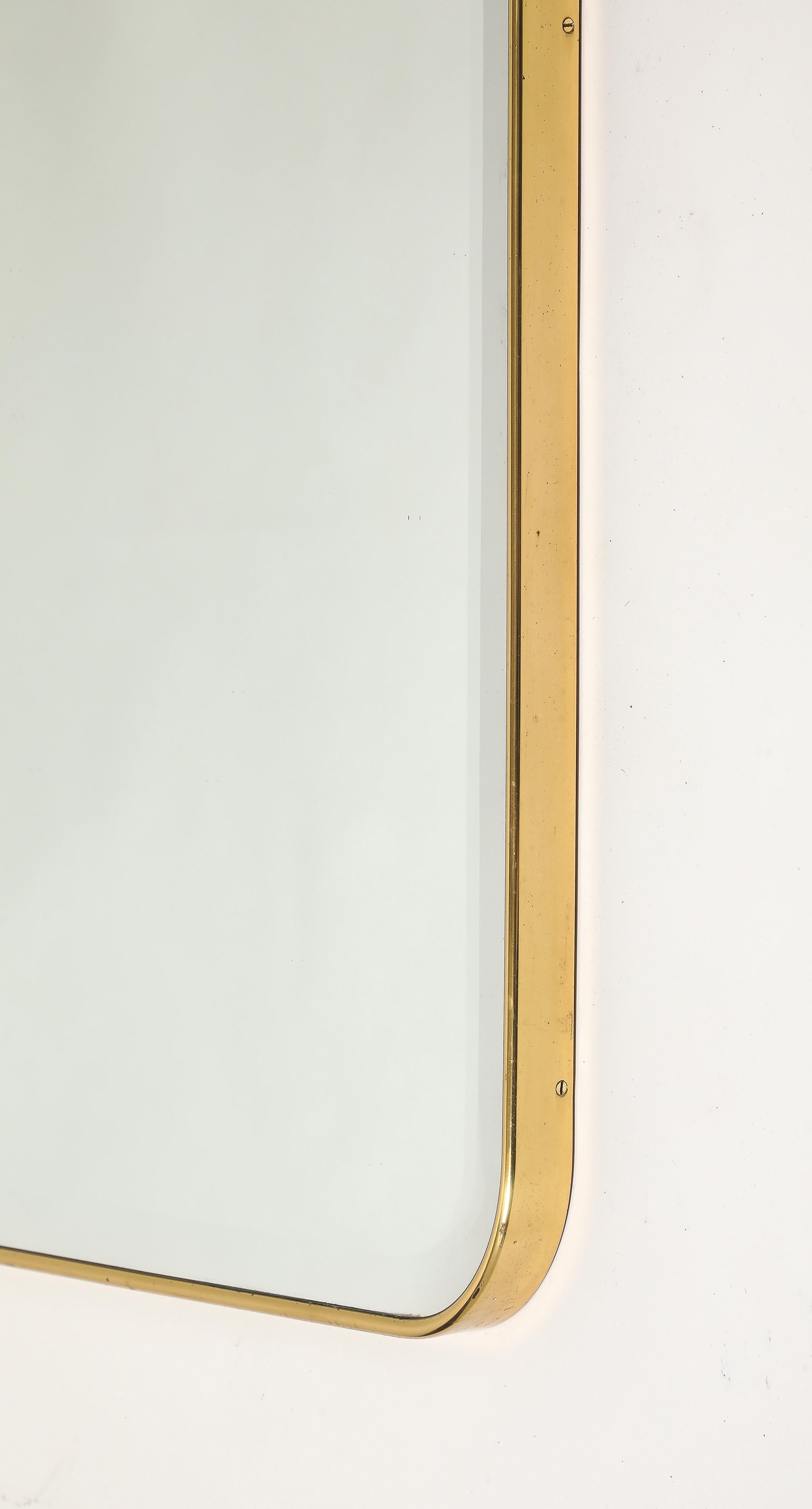 Miroir biseauté en laiton de style italien du milieu du siècle 1950 en vente 9