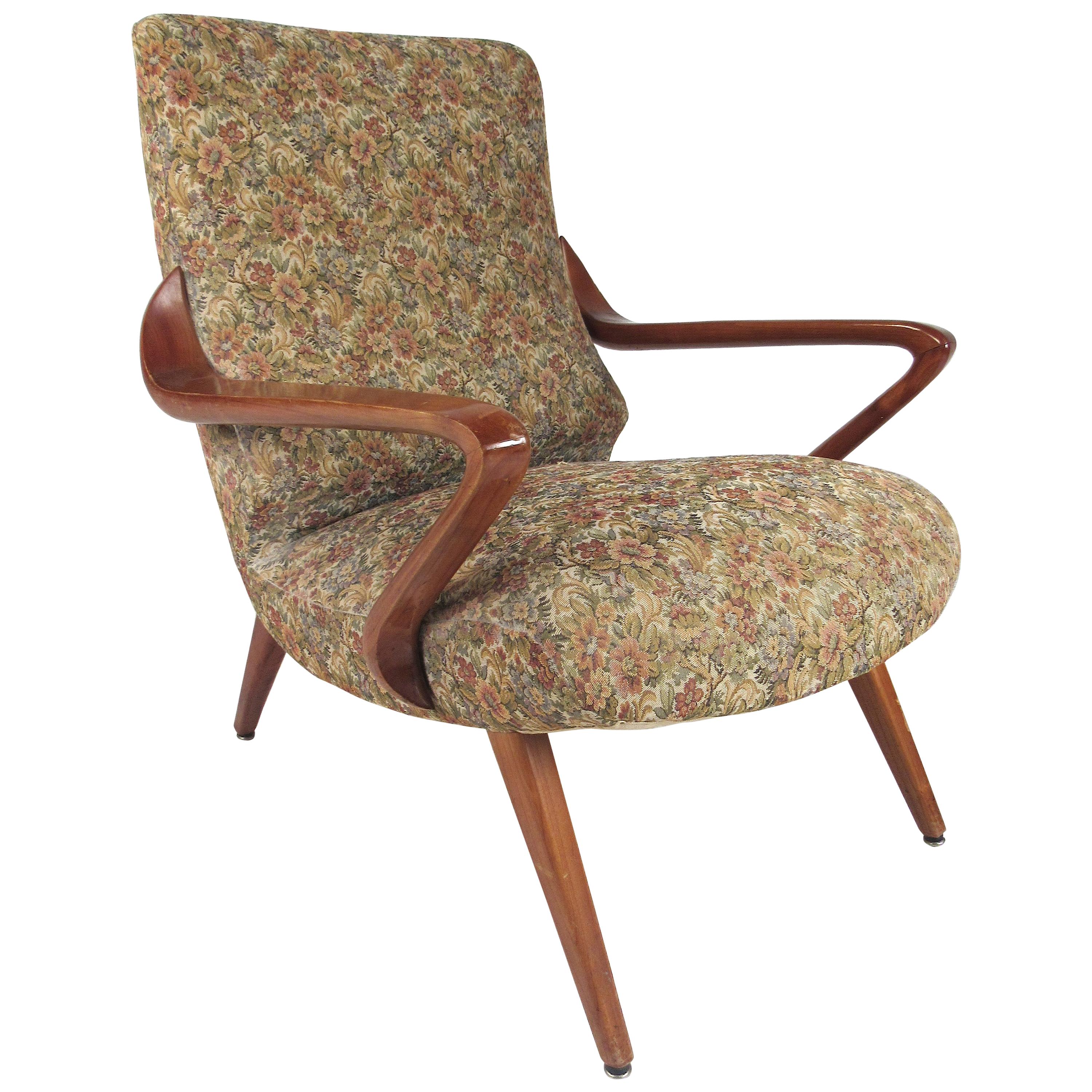Midcentury Italian Lounge Chair in the Style of Paolo Buffa
