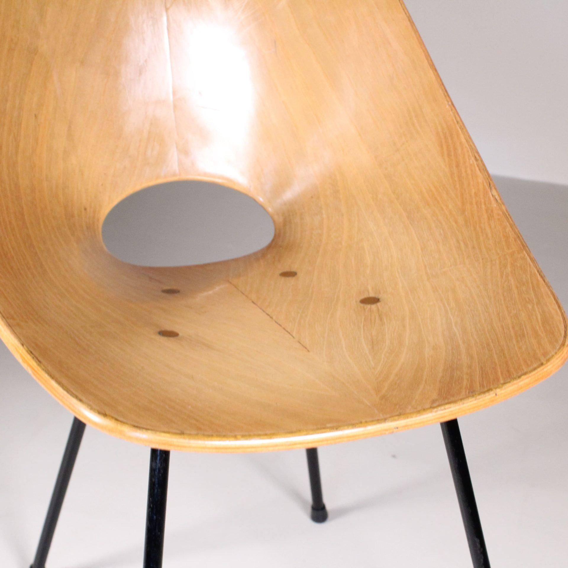 Milieu du XXe siècle Chaise Medea d'Italie du milieu du siècle dernier par Vittorio Nobili, lot de 3 en vente